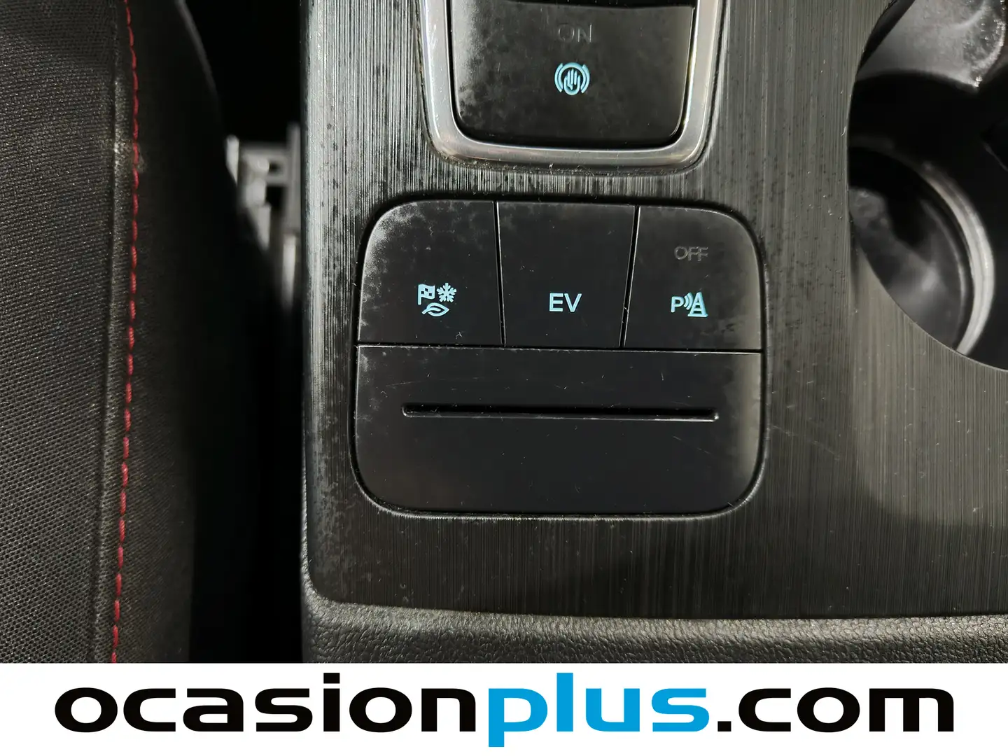 Foto Ford Kuga Ford Kuga 2.5 Duratec PHEV ST-Line Auto  (225 CV)