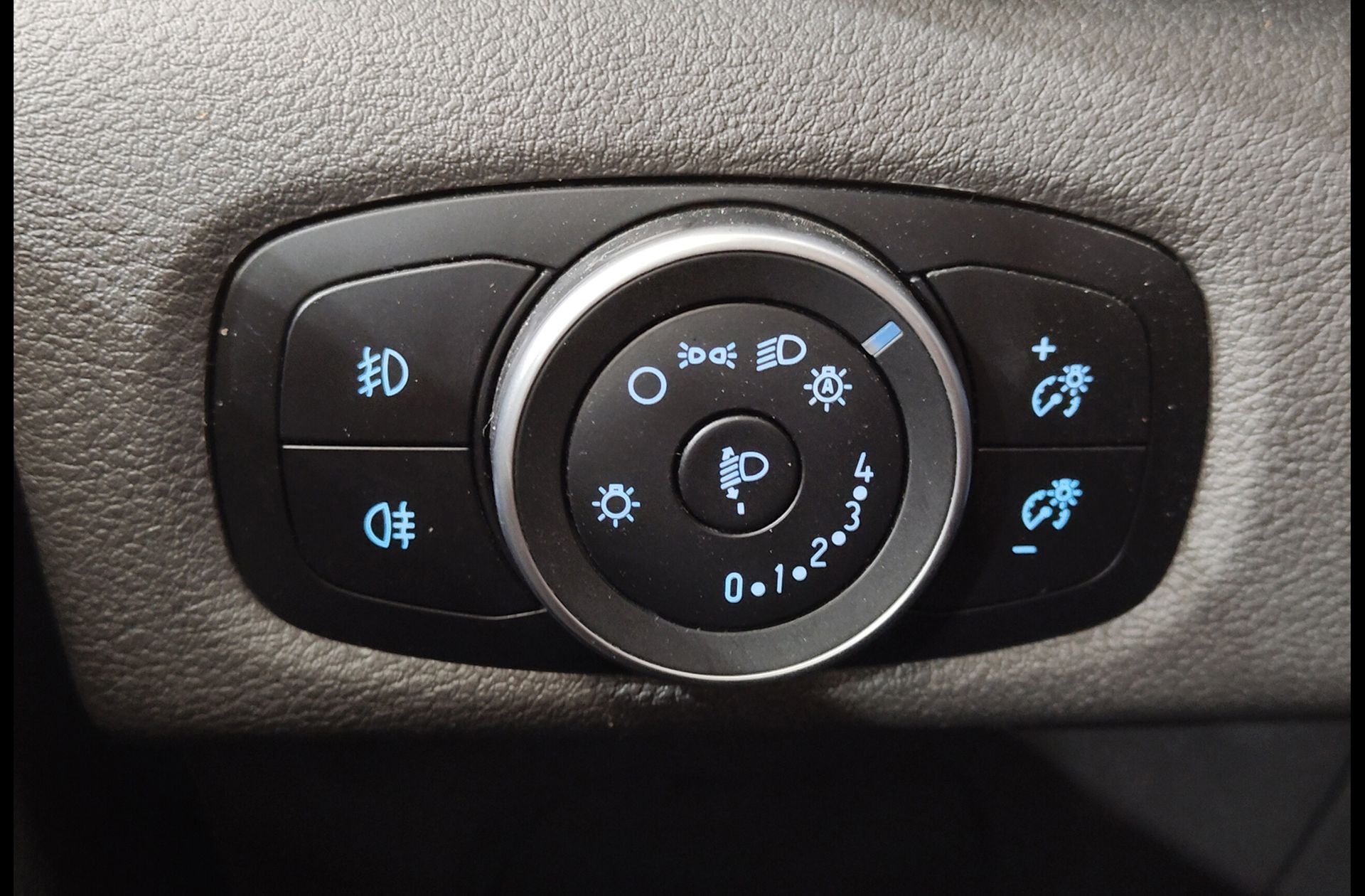 Ford Tourneo Custom 2.0 EcoBlue L1 Titanium 7 plazas - foto 23