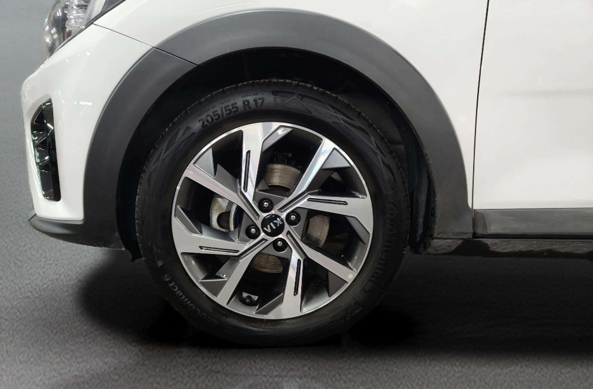 Kia Stonic 1.0 T-GDi MHEV iMT GT Line - foto 38