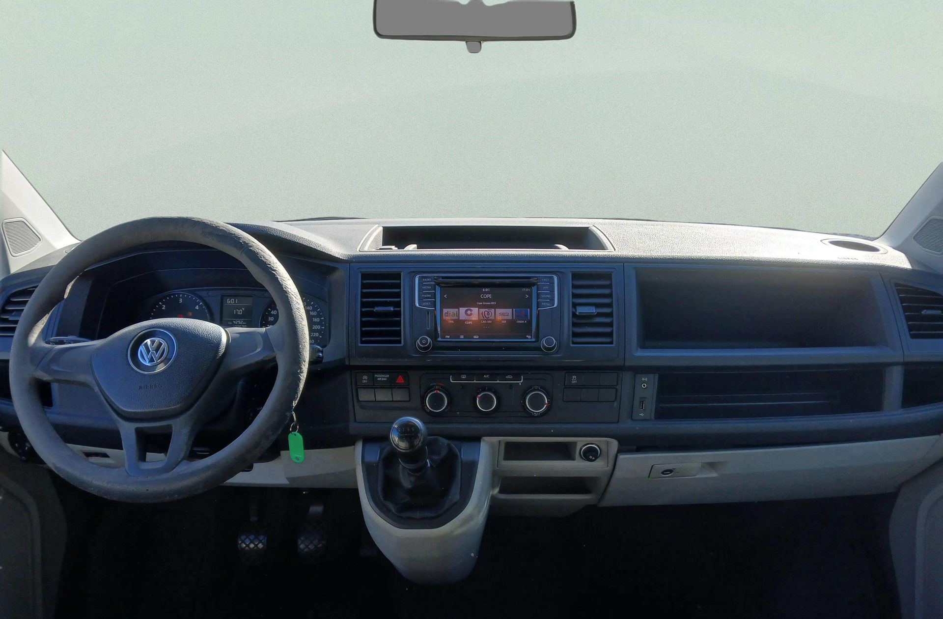 Volkswagen Transporter Mixto Batalla Corta TN 2.0 TDI BMT Isotermo 5 plazas - foto 7