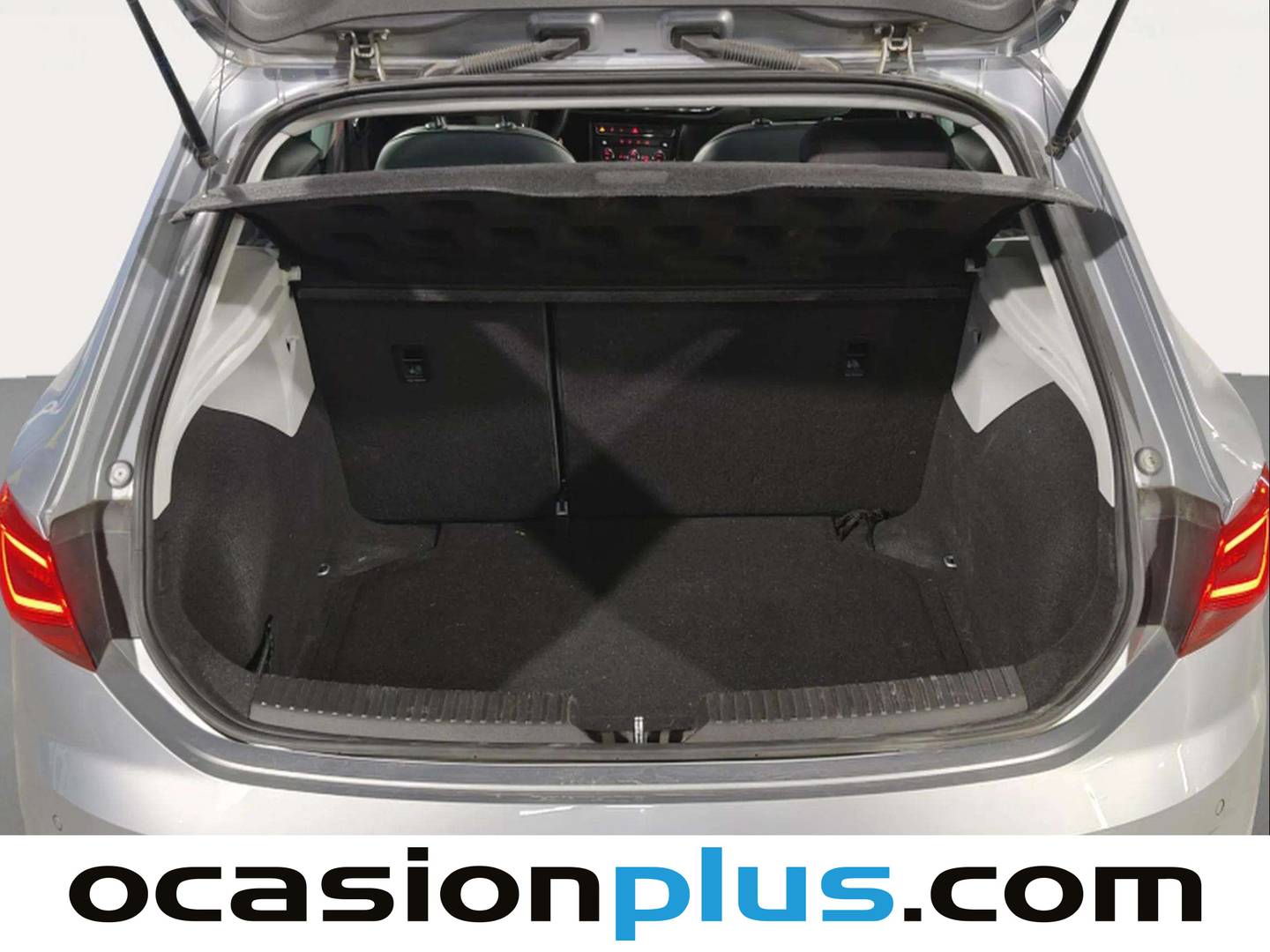 Fotos maletero Seat León Seat León 1.5 TSI S&S FR DSG (150 CV)