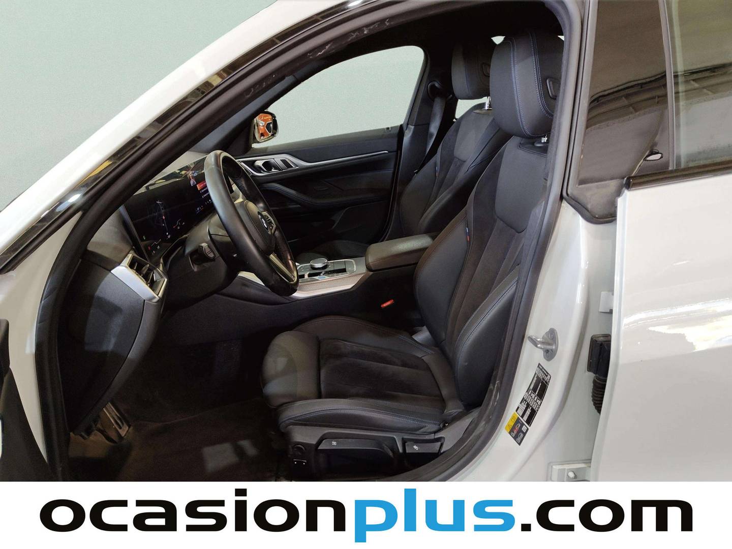 Foto asientos delanteros BMW i4 BMW i4 eDrive35 (286 CV)