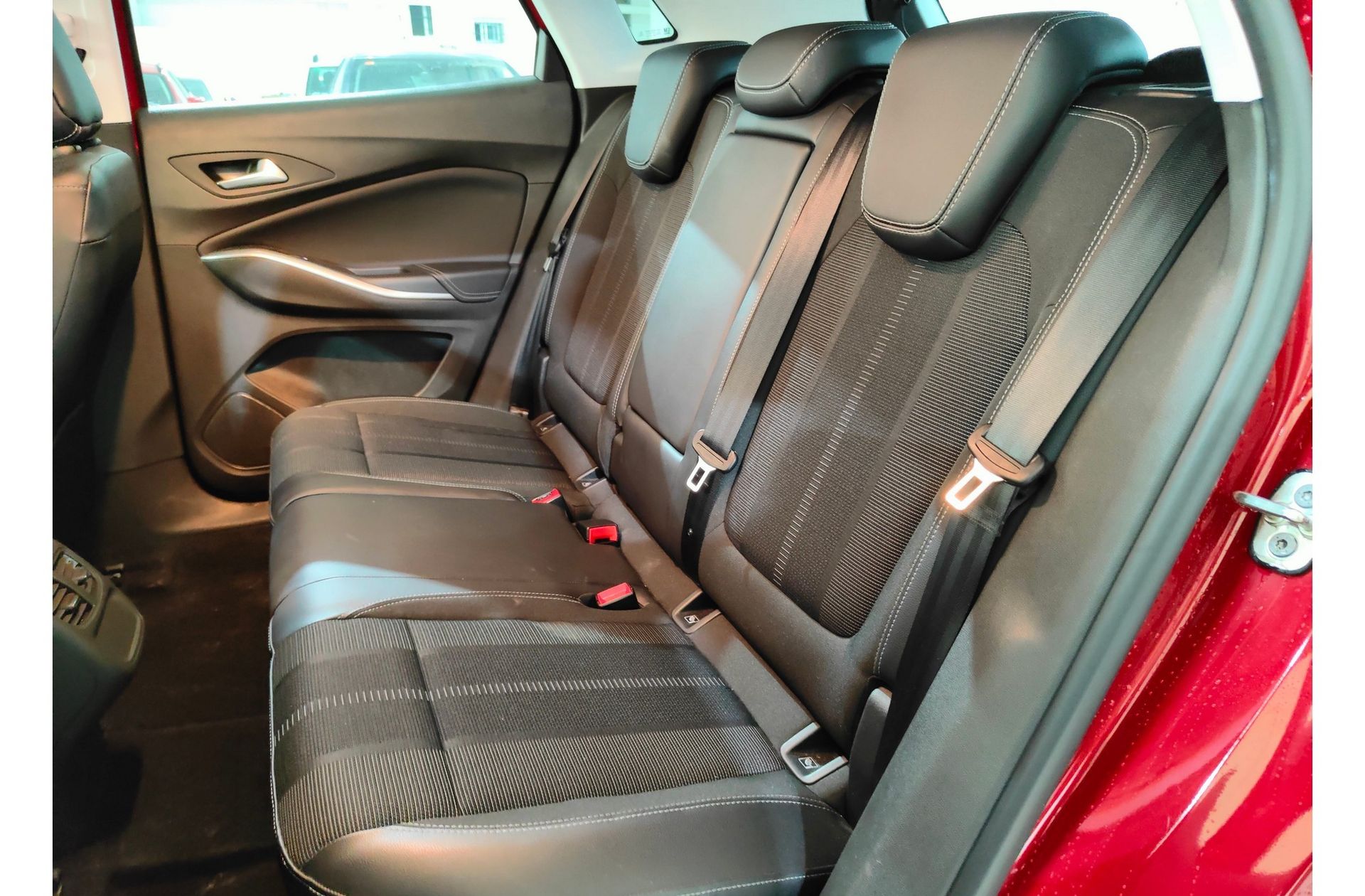 Opel Grandland 1.2 Turbo XHT GS - foto 18