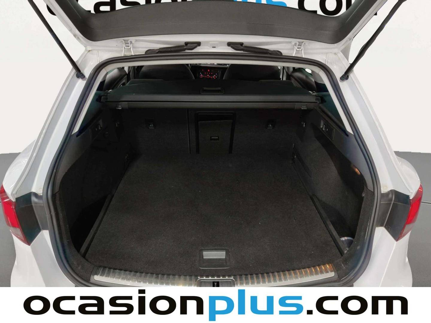 Fotos maletero Seat León Seat León ST 1.6 TDI S&S Style Advanced Nav (115 CV)