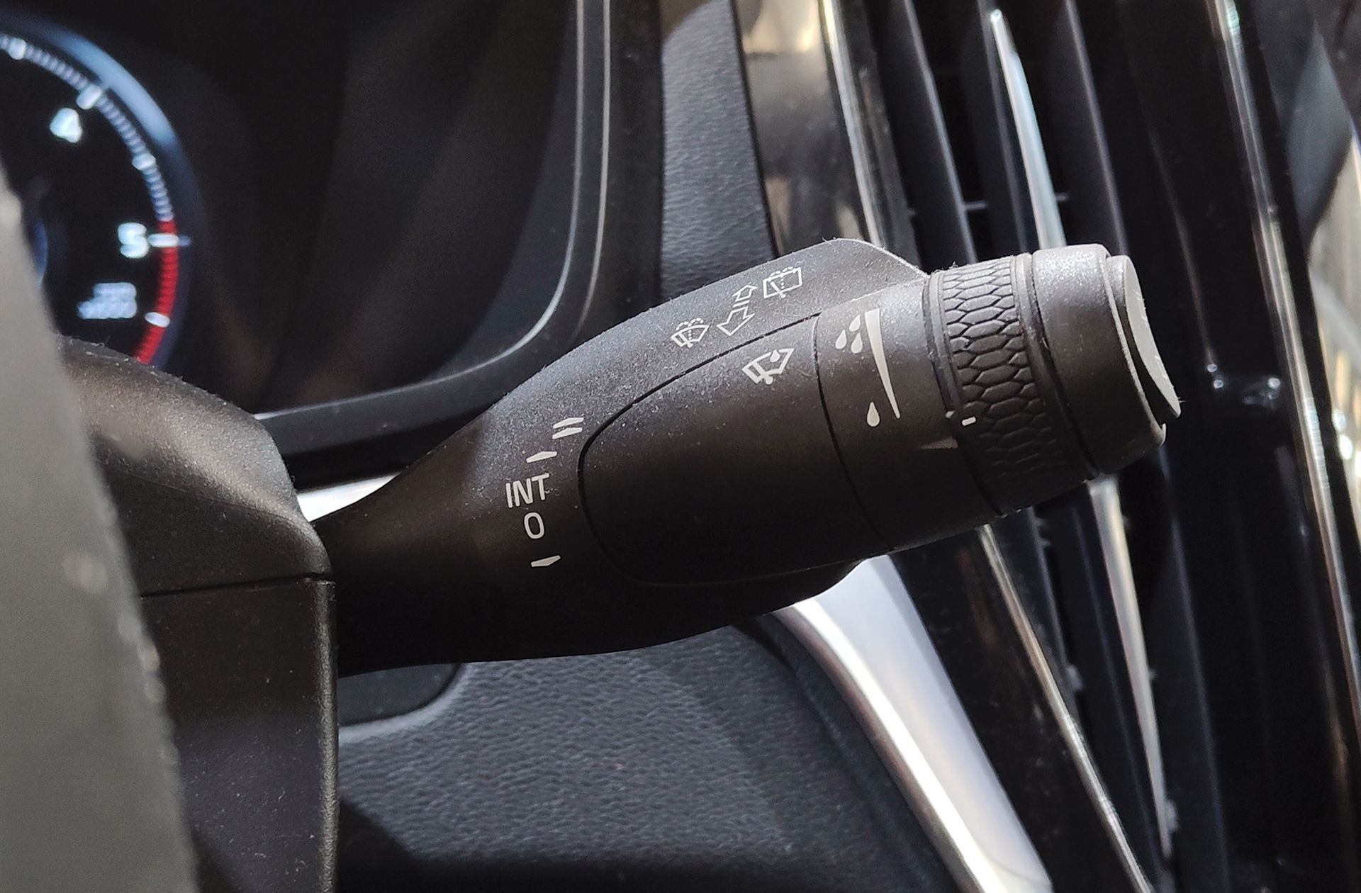 Volvo V60 D3 Business Plus - foto 28
