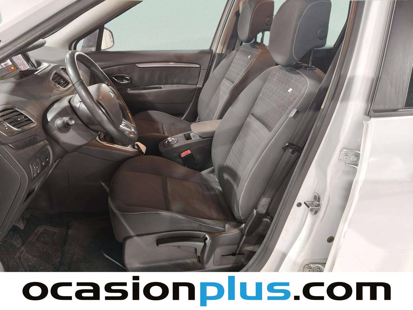 Foto asientos delanteros Renault Scénic Renault Scenic Limited Energy dCi (110 CV)