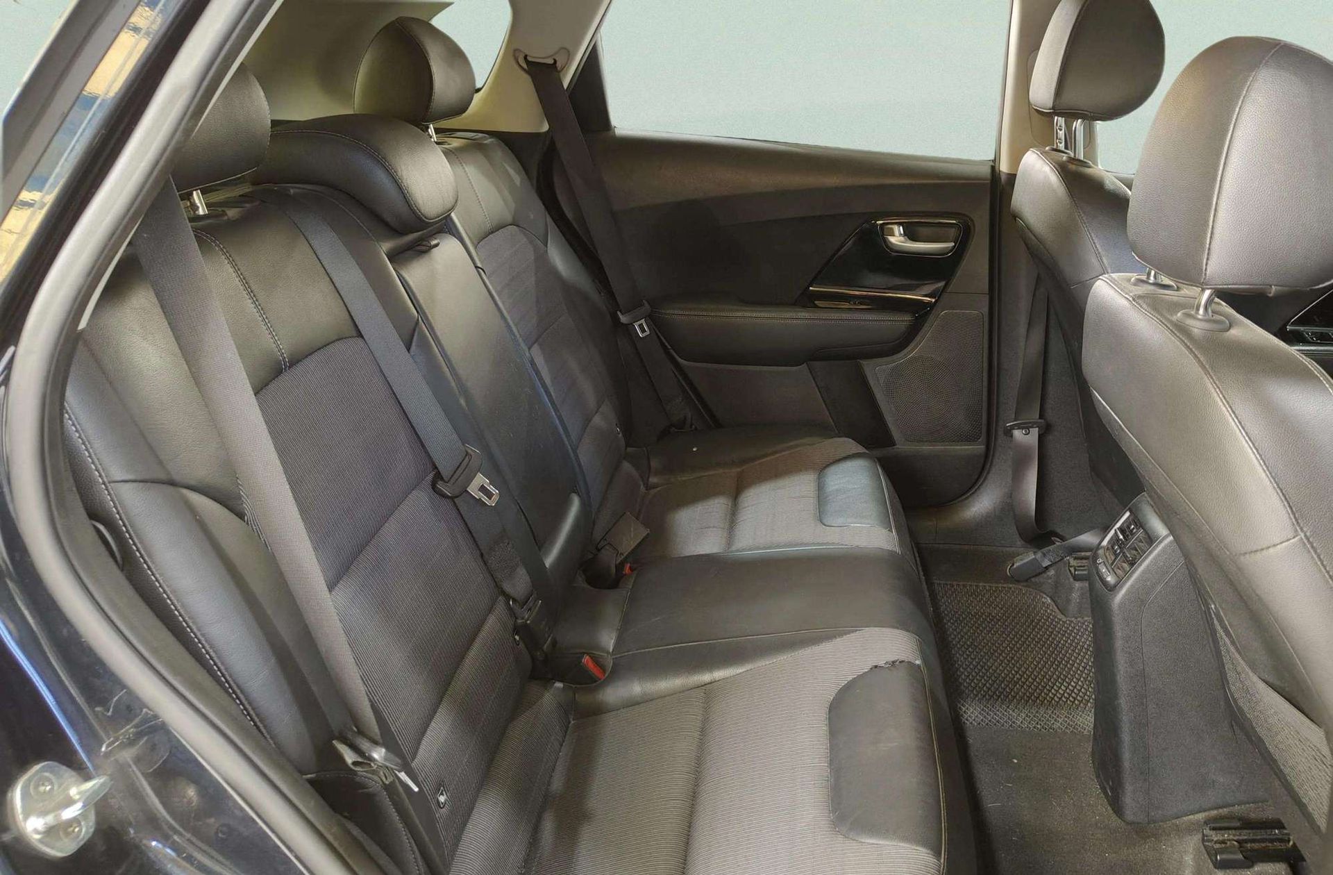 Kia Niro 1.6 GDi HEV Híbrido Drive - foto 19