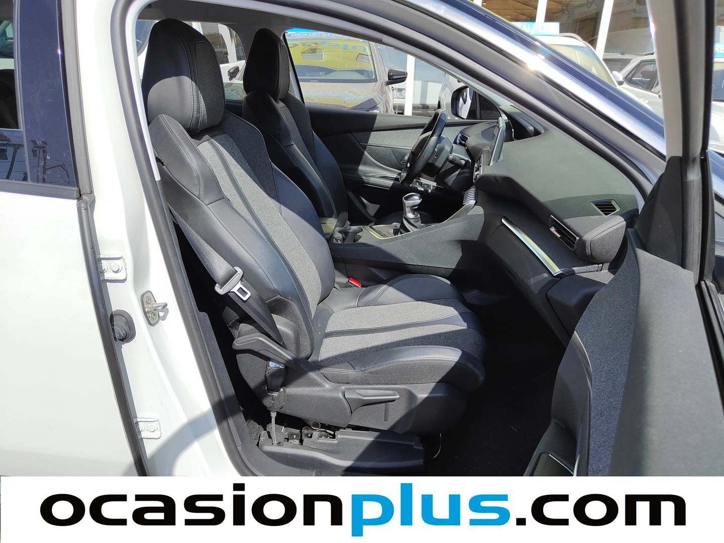 Peugeot 5008 Peugeot 5008 PureTech 130 S&S Allure (130 CV) 7 Plazas manual