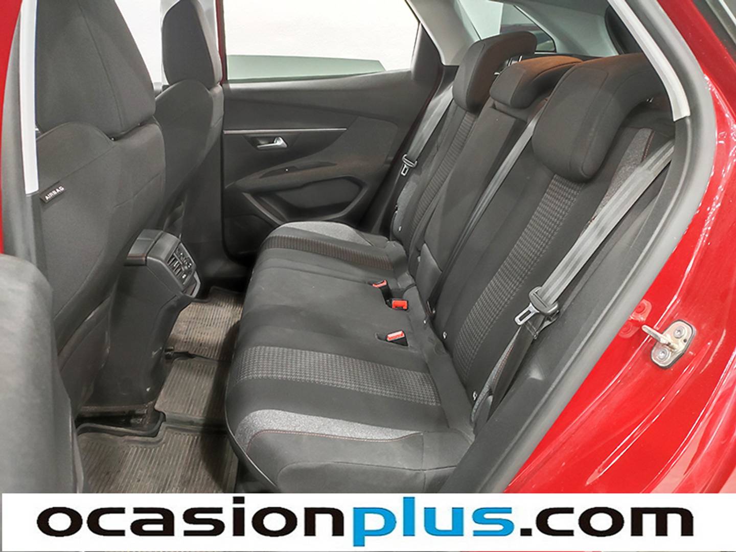 Foto Peugeot 3008 Peugeot 3008 SUV PureTech 130 S&S Active (130 CV)