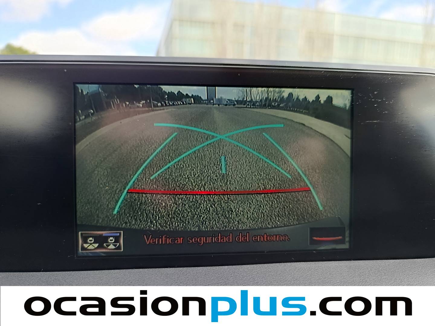 Foto Lexus UX Lexus UX 250h Business 2WD (184 CV)