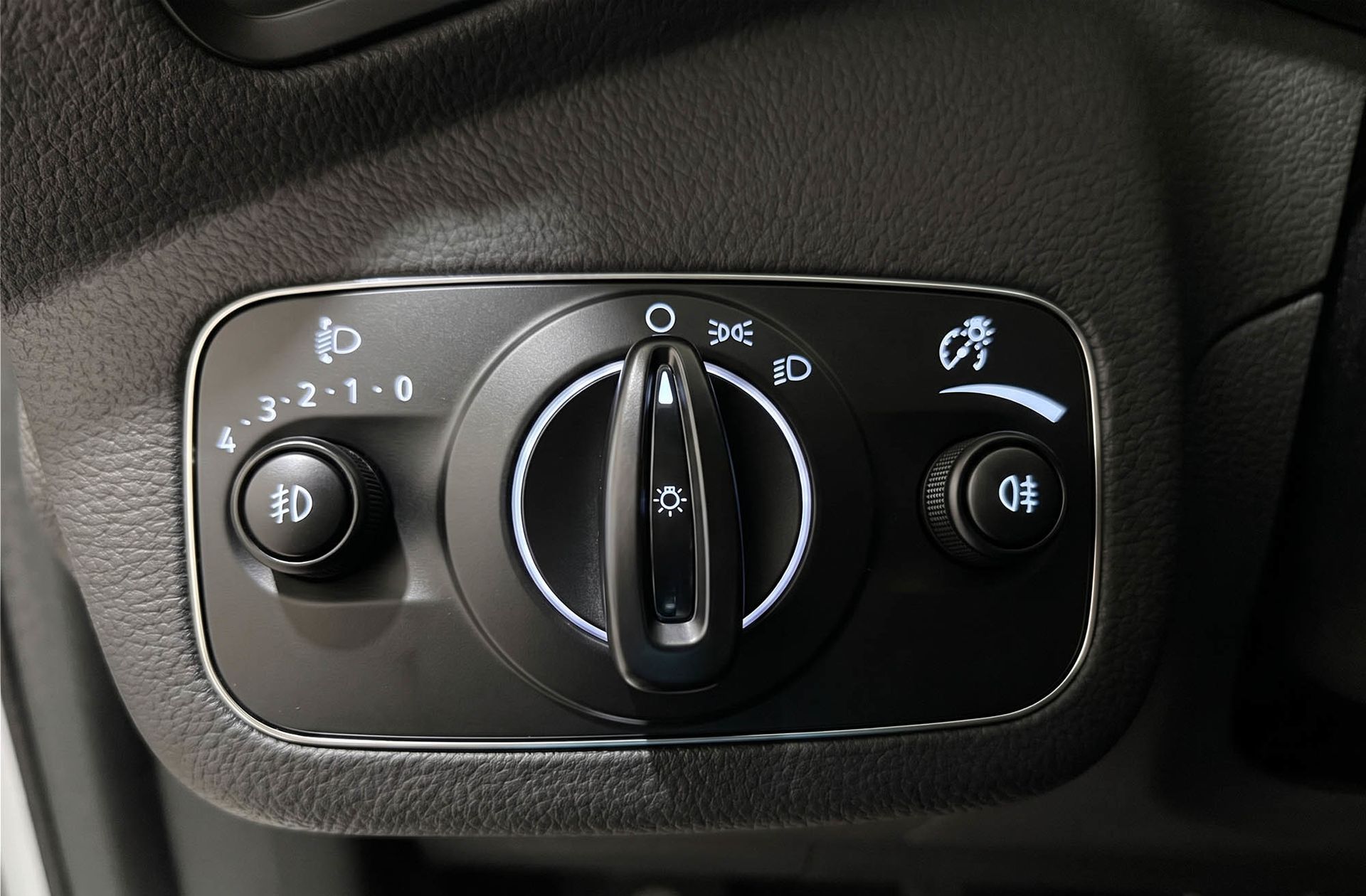 Ford Kuga 1.5 EcoBoost Trend 4x2 - foto 23
