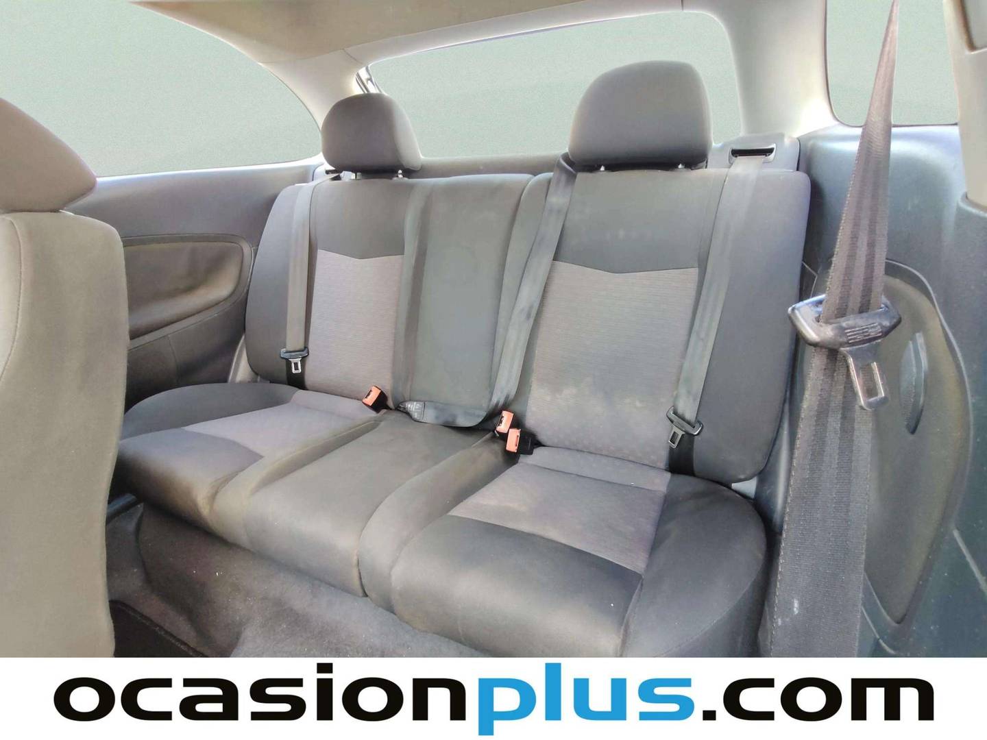 Foto asientos traseros Seat Ibiza Seat Ibiza 1.4 16v Sport (100 CV)