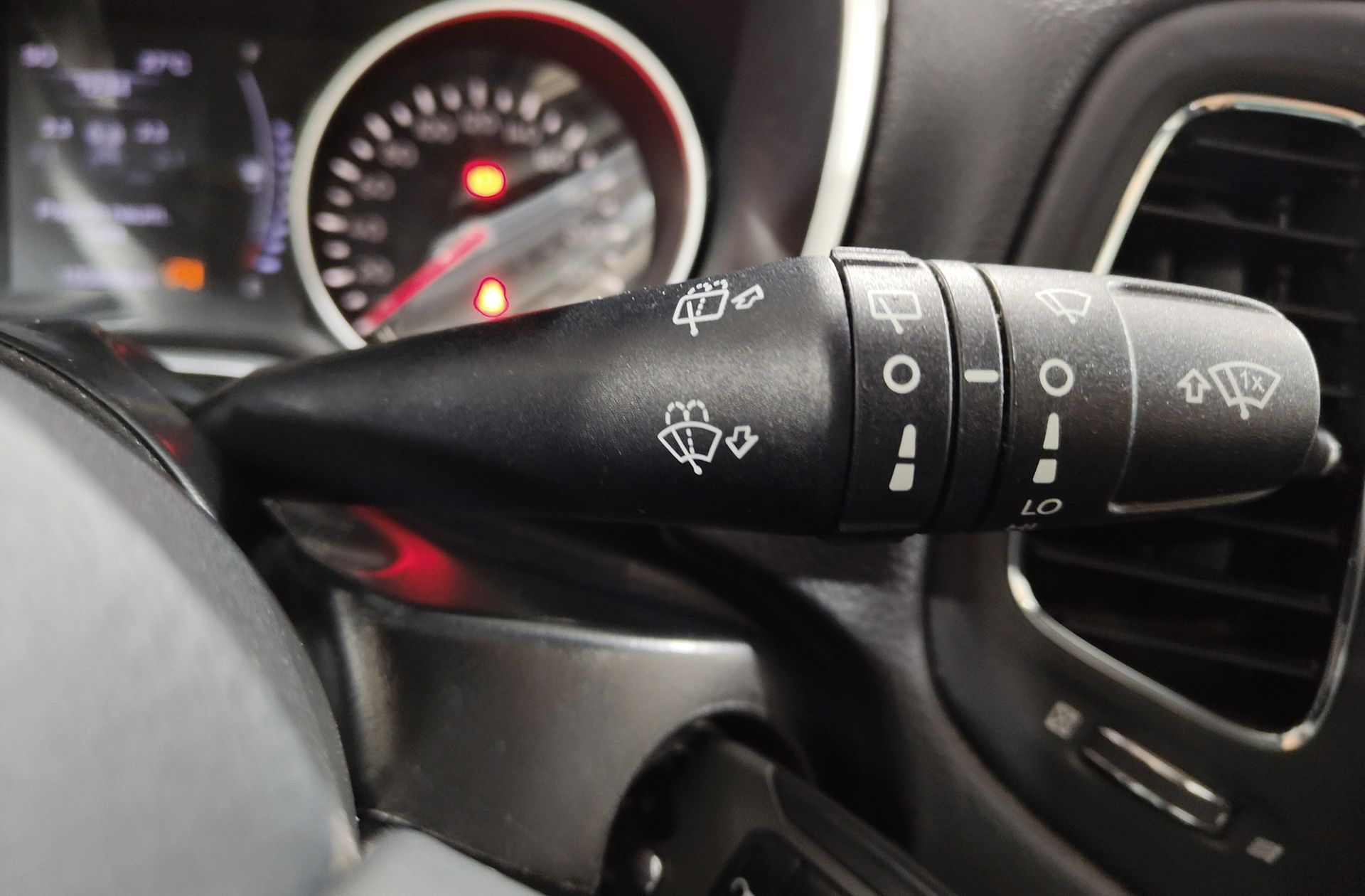 Jeep Compass 1.4 MultiAir Sport 4x2 - foto 23