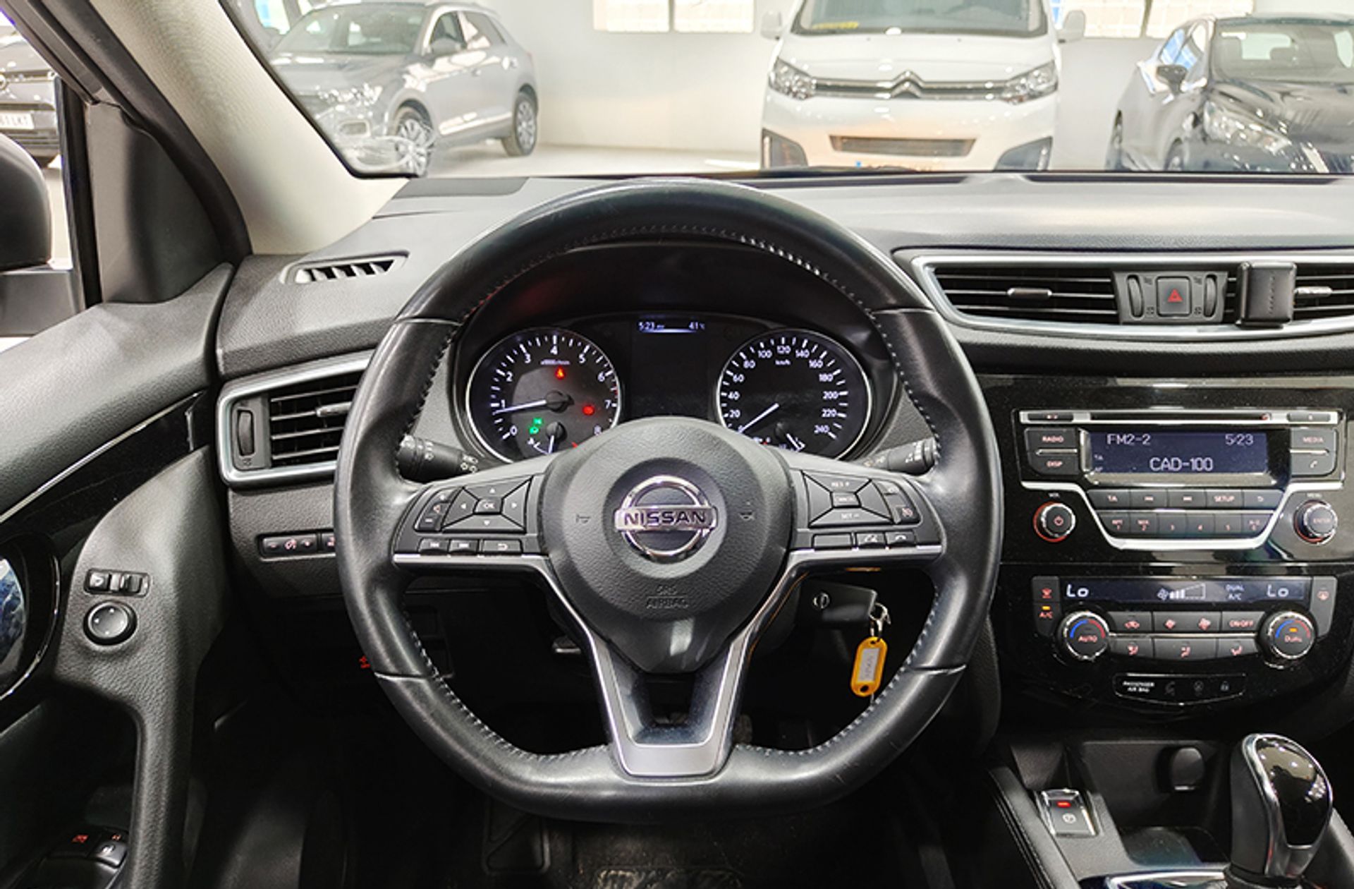 Nissan Qashqai DIG-T 115 Acenta 4x2 XTronic - foto 17