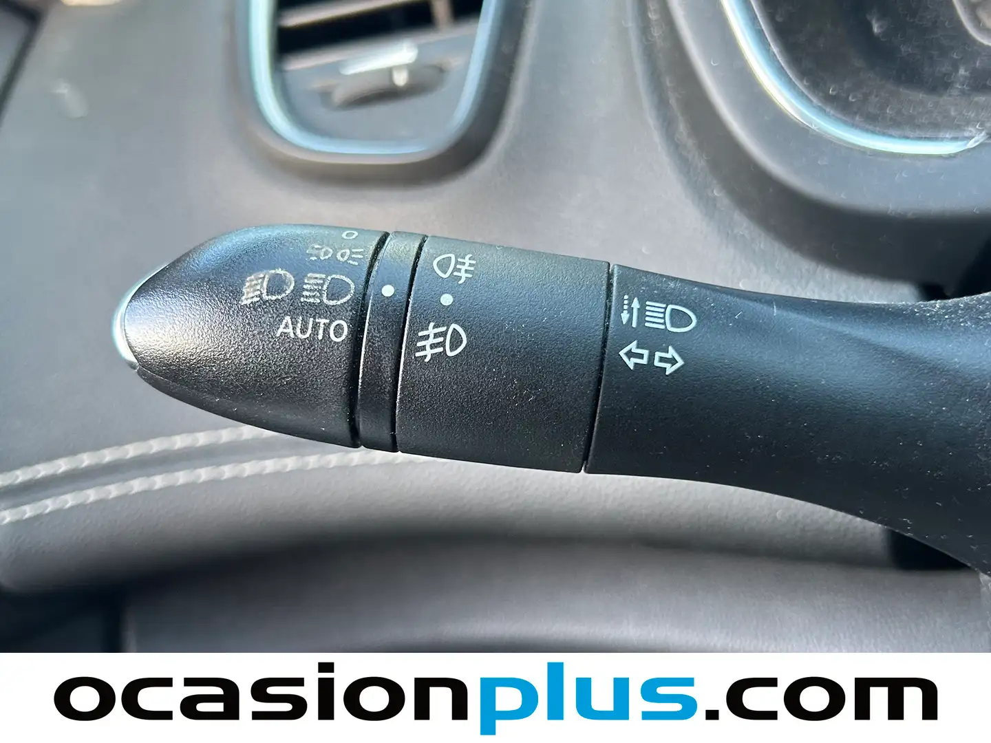 Foto Renault Grand Scénic Renault Grand Scenic Scenic Zen TCe (140 CV) EDC GPF 7 Plazas