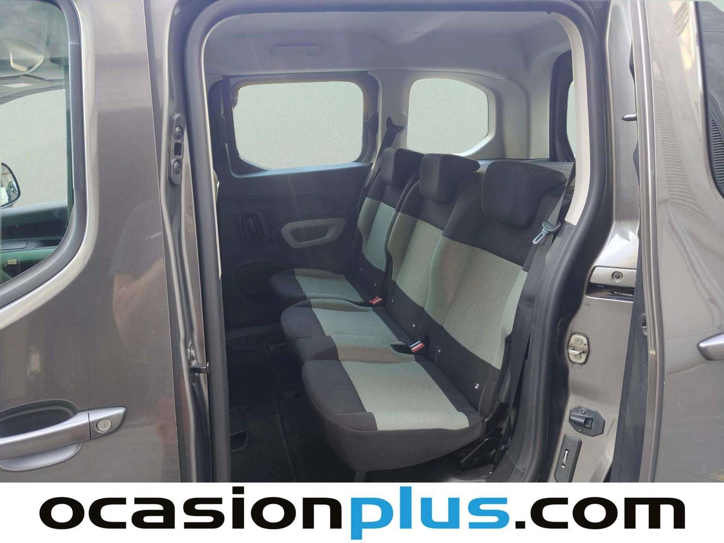 Foto asientos traseros Citroën Berlingo Citroën Berlingo Combi PureTech 110 S&S Talla M Feel (110 CV)