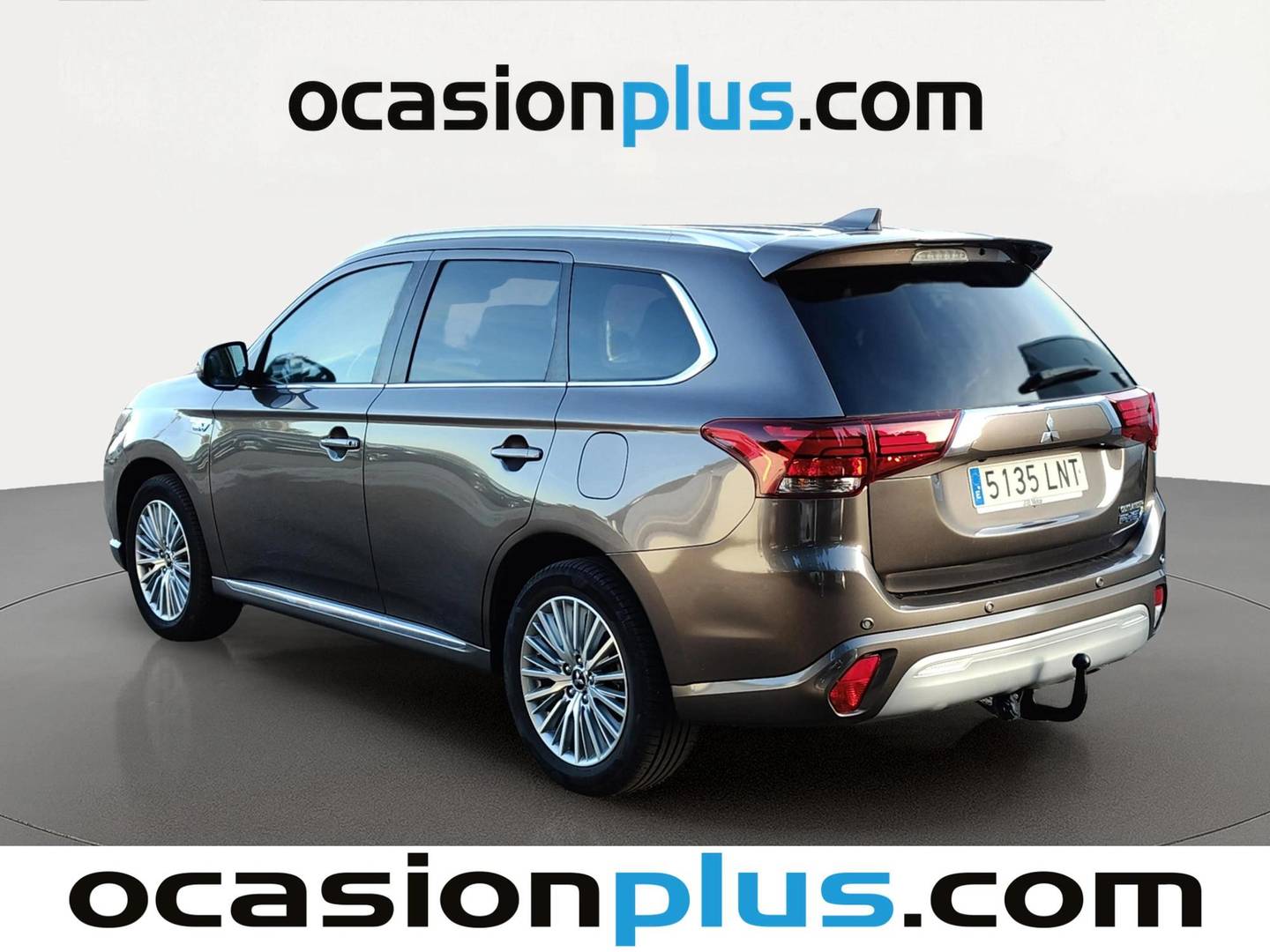 Foto trasera Mitsubishi Outlander Mitsubishi Outlander 2.4 PHEV Kaiteki 4WD Auto (224 CV) izquierda
