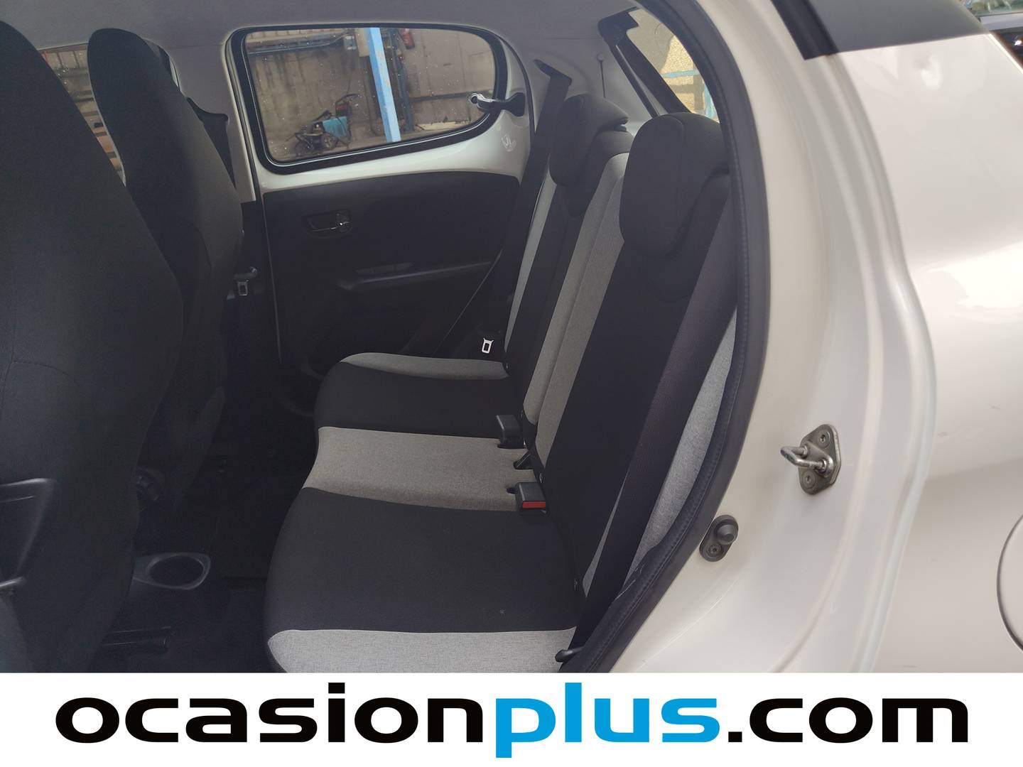 Foto asientos traseros Citroën C1 Citroën C1 PureTech 82 City Edition (82 CV)