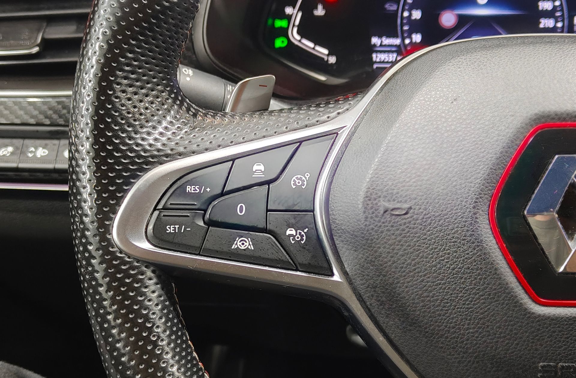Renault Arkana RS Line TCe EDC Microhíbrido - foto 42