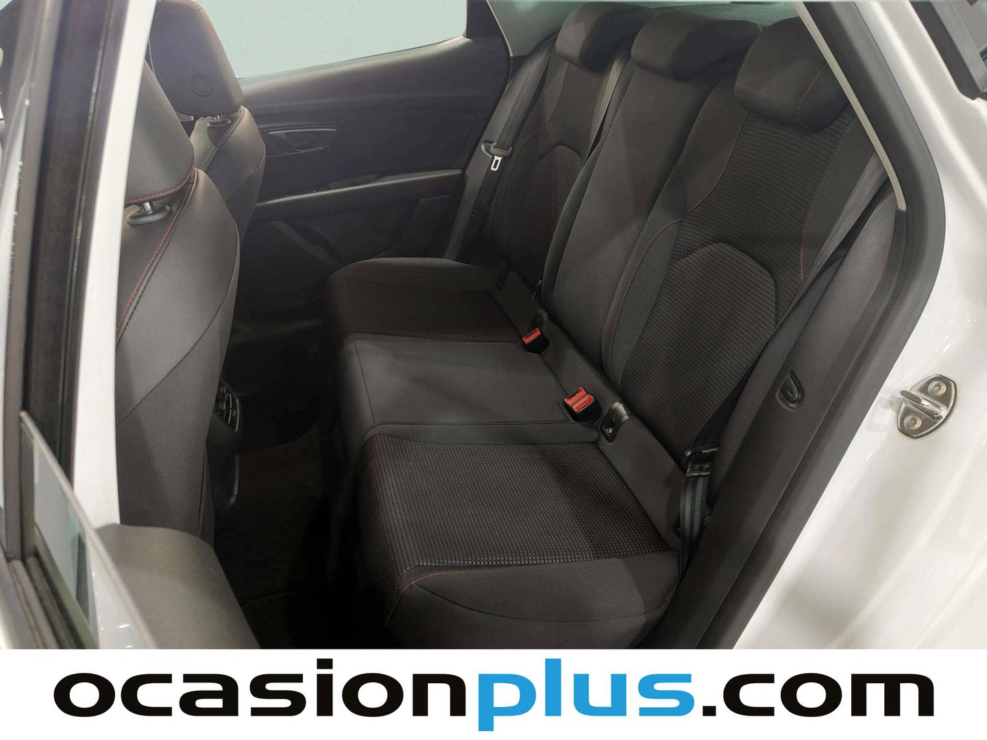 Foto asientos traseros Seat León Seat León 1.4 TSI S&S ACT FR Plus (150 CV)