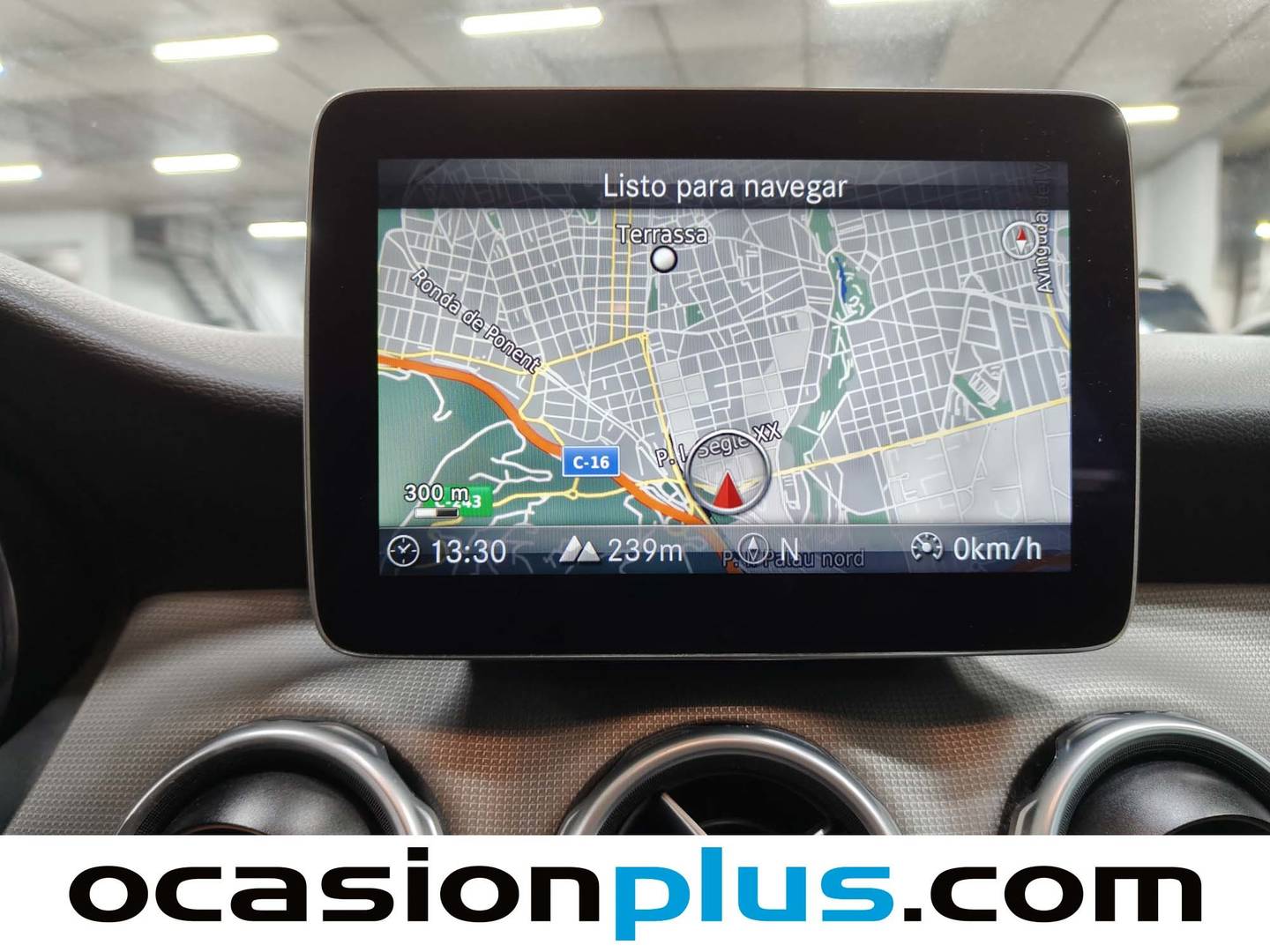 Foto Mercedes GLA Mercedes-Benz GLA GLA 180 (122 CV)