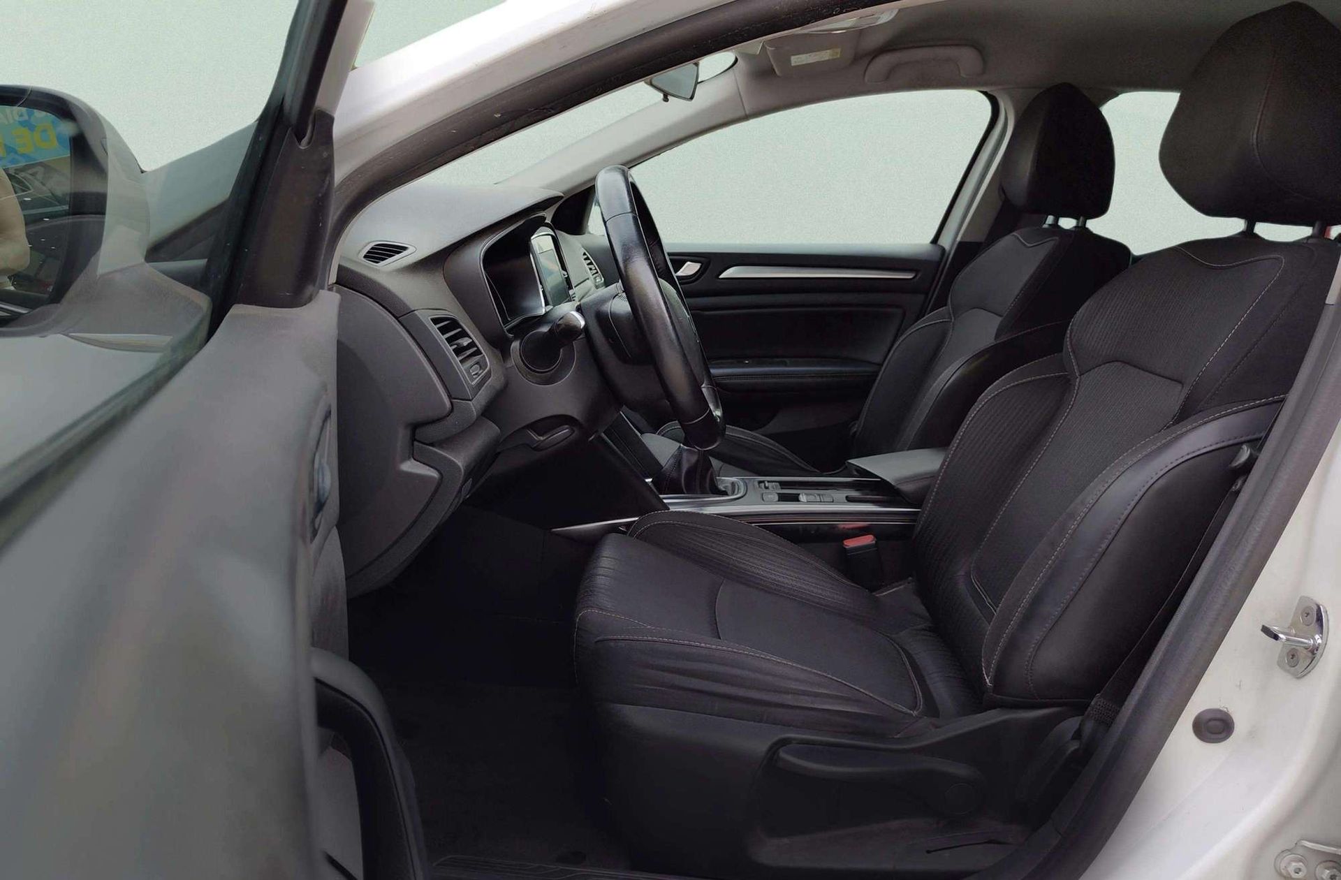 Renault Mégane Sport Tourer Zen TCe GPF - foto 9
