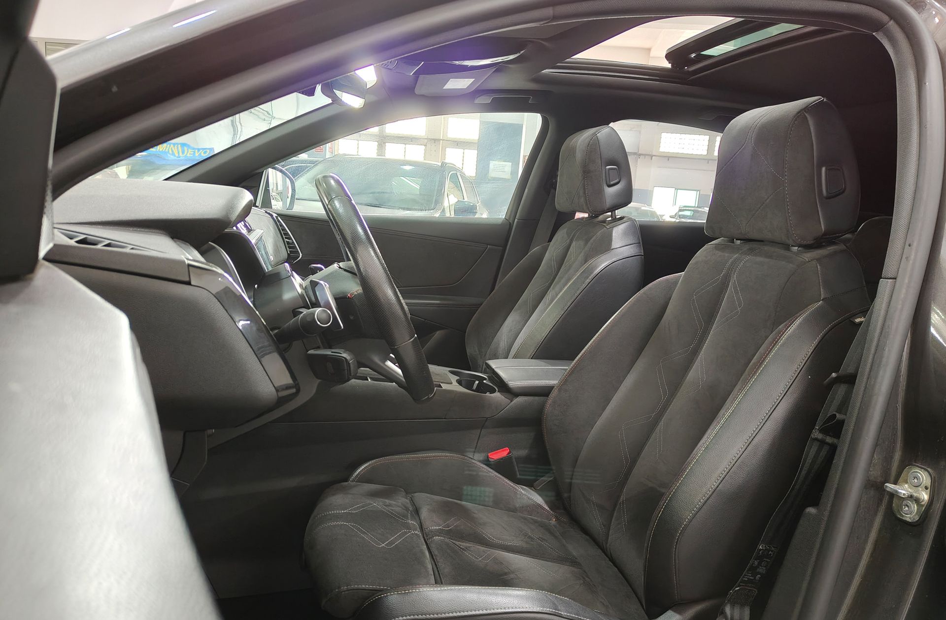 DS DS 7 Crossback E-Tense 300 Performance Line+ 4WD - foto 12