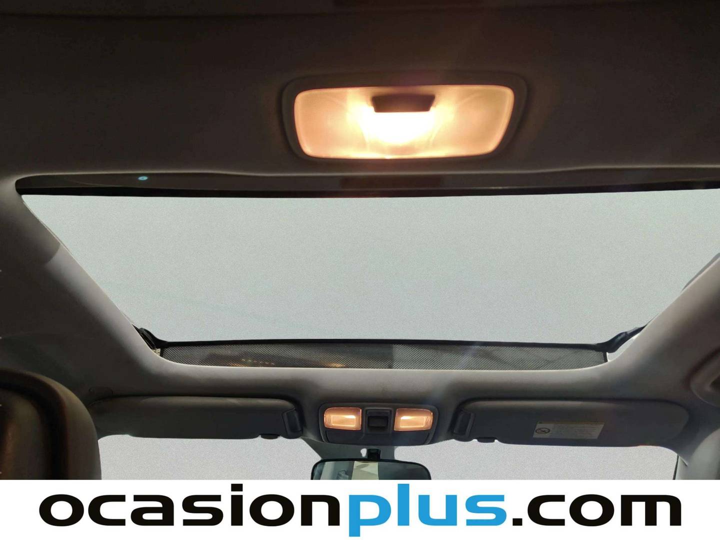 Extras y acabados del Hyundai ix35 Hyundai ix35 2.0 CRDI GLS Comfort Sky 4x4 (136 CV)