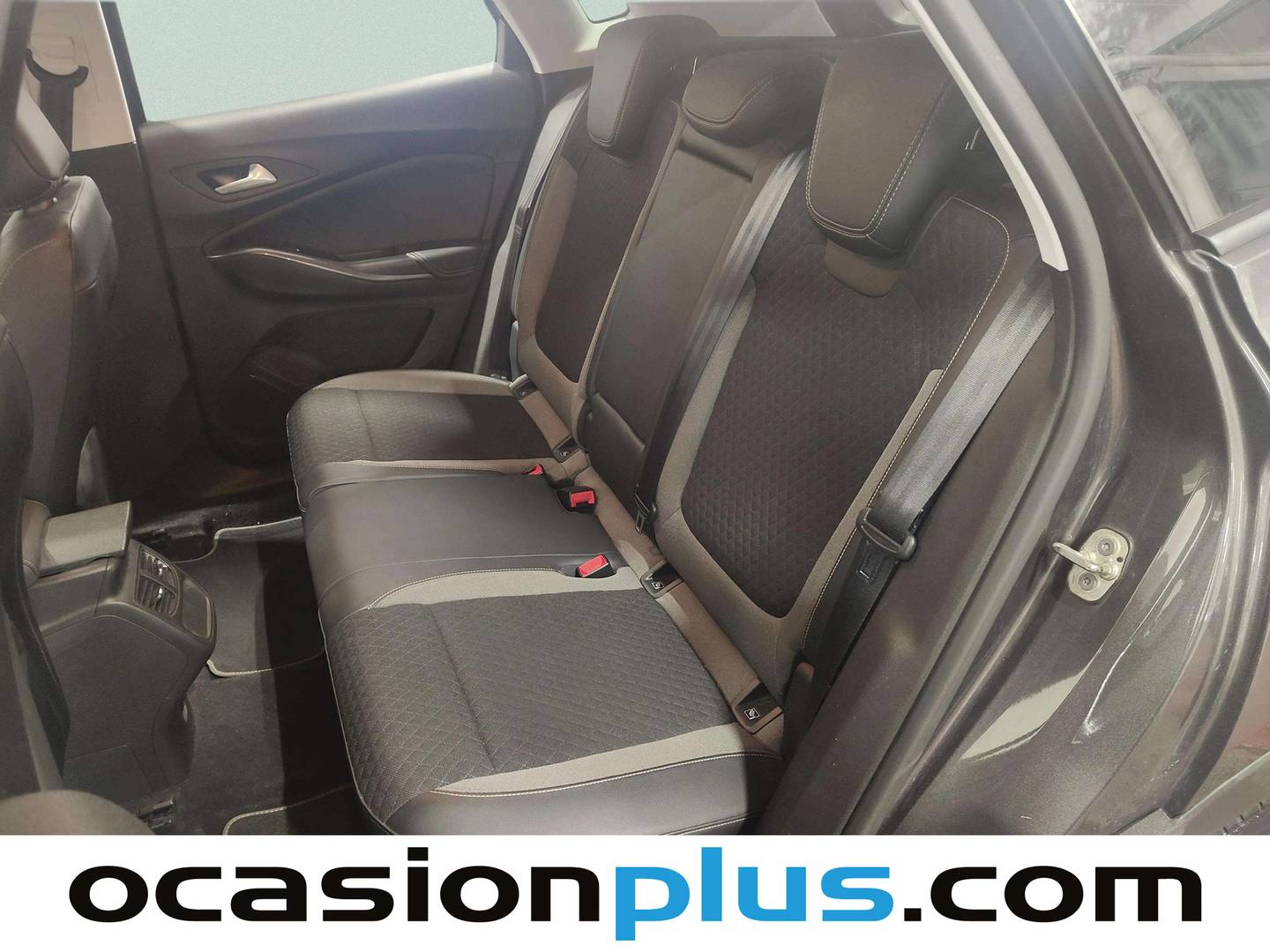 Foto asientos traseros Opel Grandland X Opel Grandland X 1.5 CDTi Selective (130 CV)
