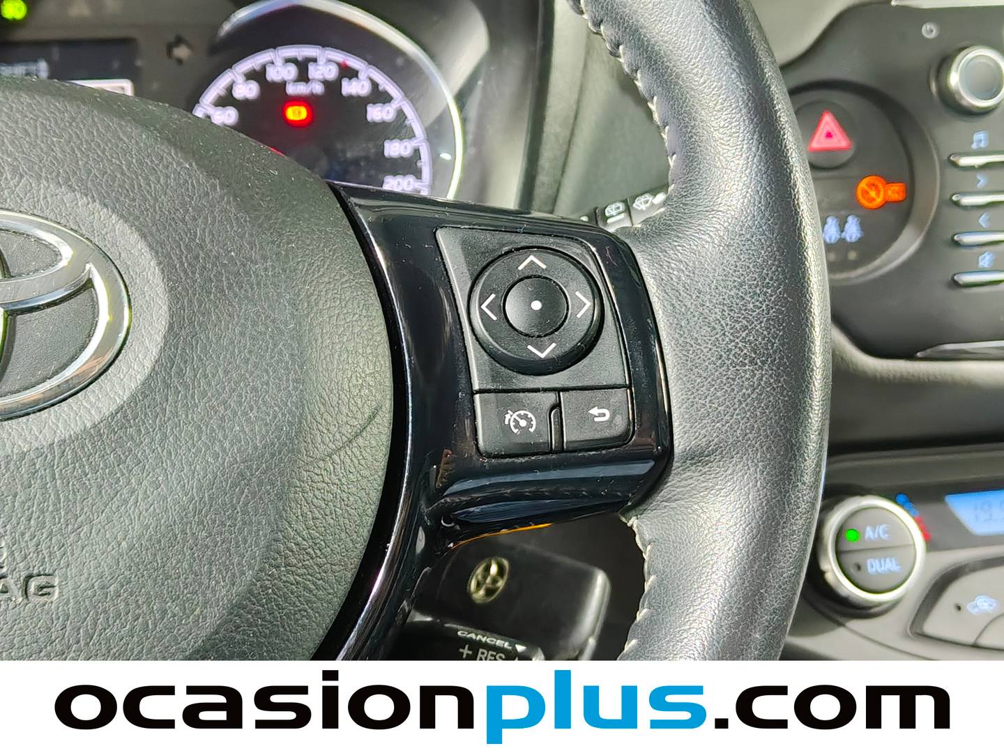 Equipamiento del Toyota Yaris Toyota Yaris 1.5 Active Tech (111 CV)