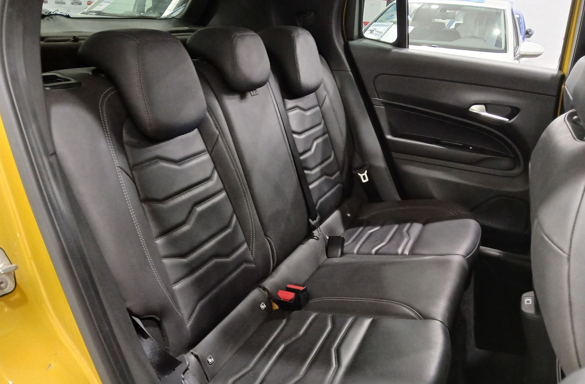 Jeep Avenger 1.2 G Summit - foto 19
