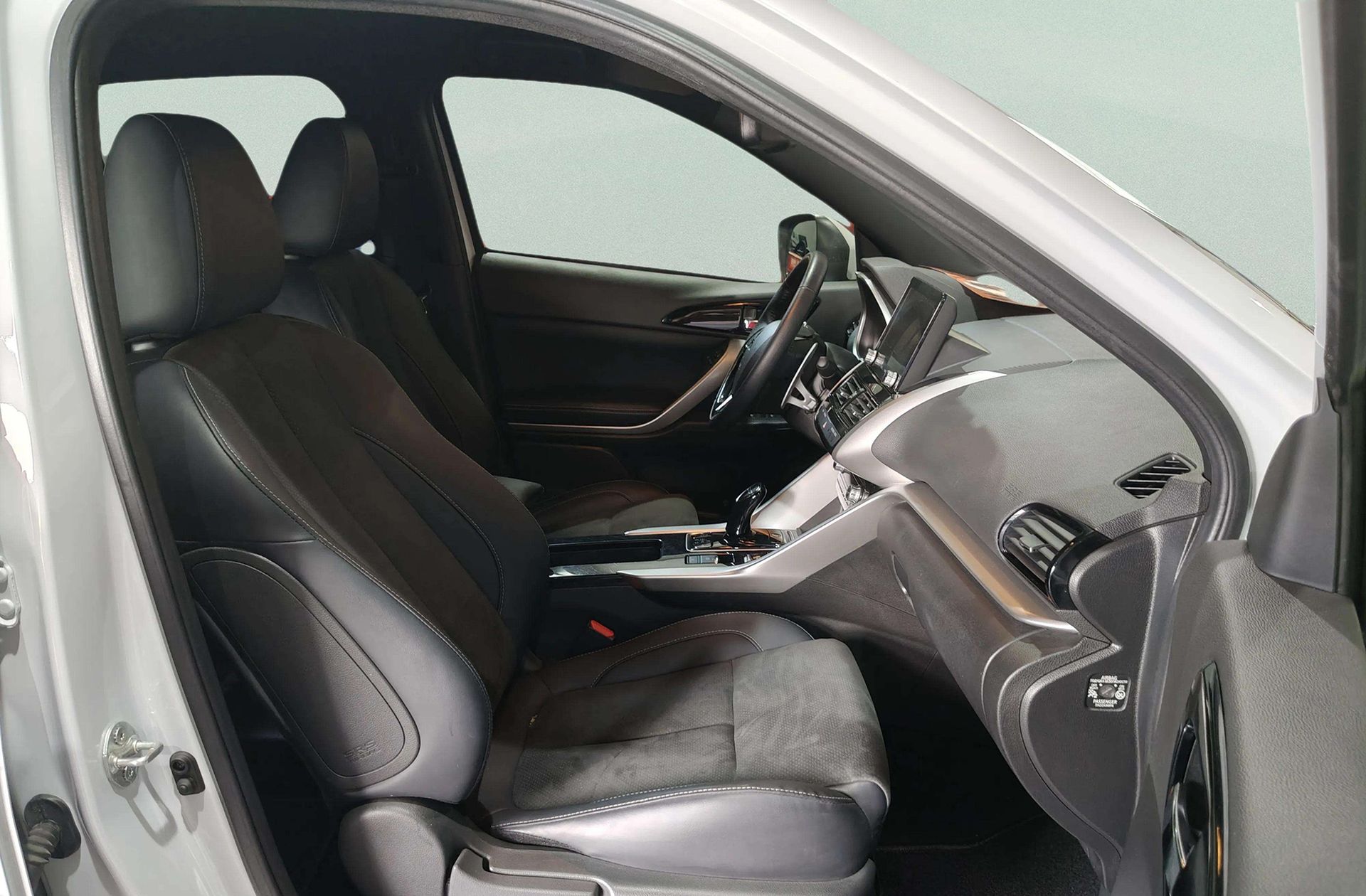Mitsubishi Eclipse Cross 2.4 PHEV Kaiteki 4WD - foto 24