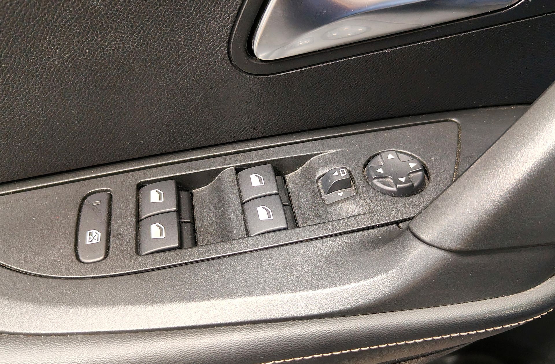 Peugeot 2008 PureTech 100 Allure - foto 43