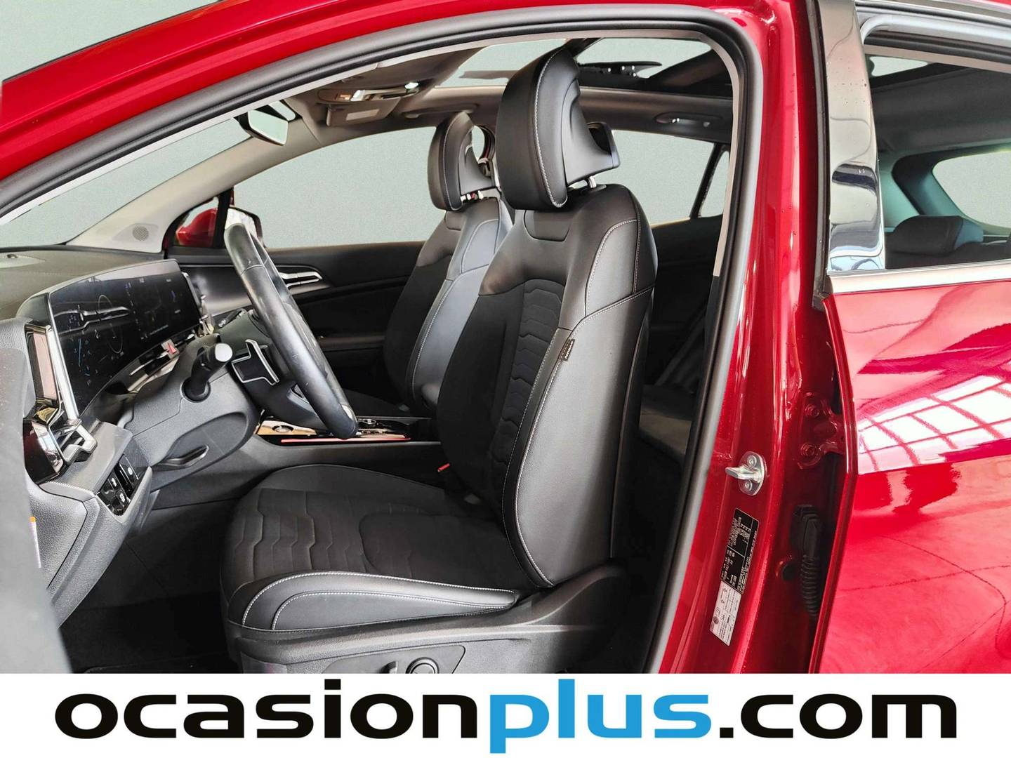 Foto asientos delanteros KIA Sportage KIA Sportage 1.6 T-GDi HEV Tech 4x2 Auto (215 CV)