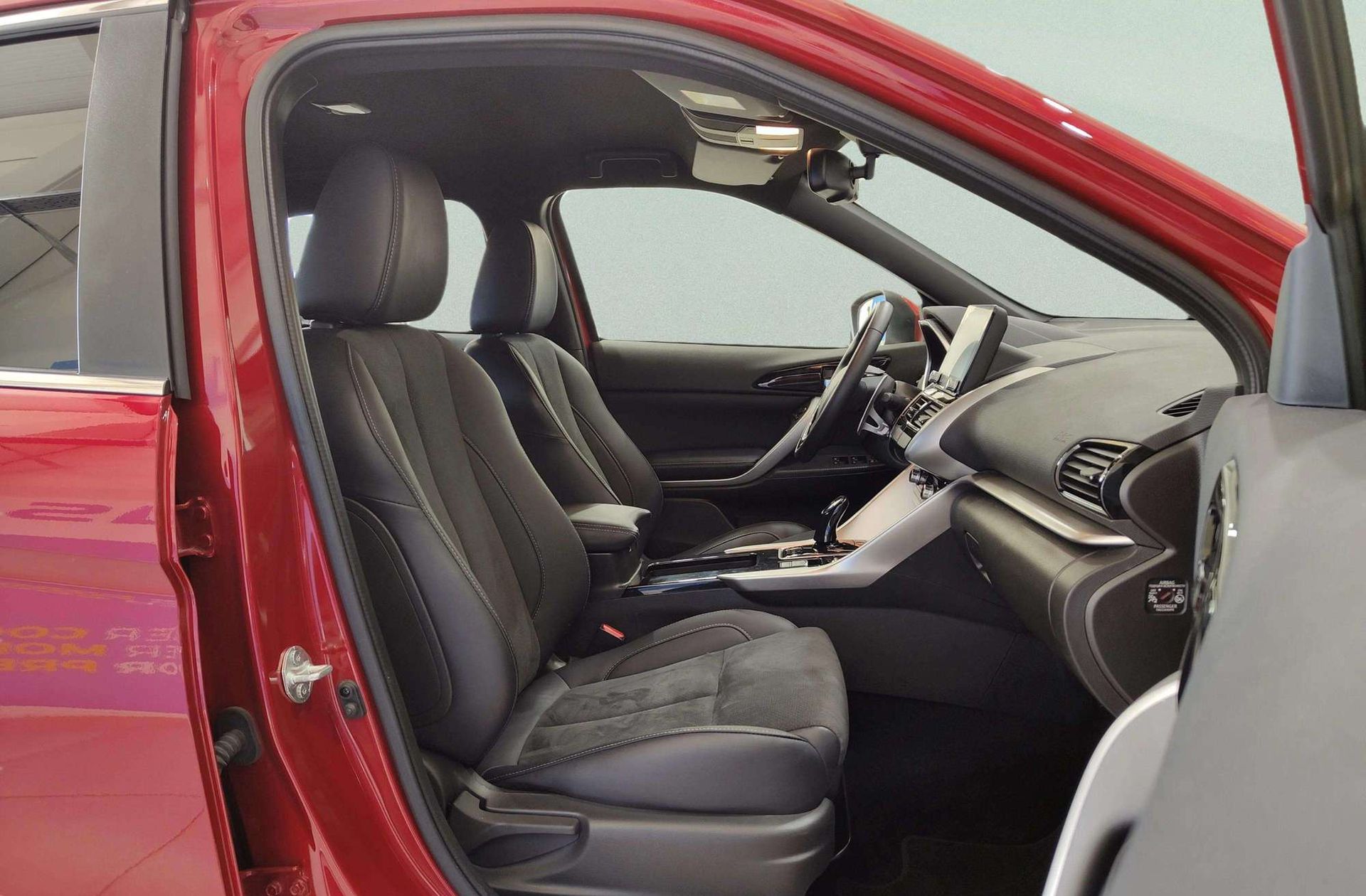 Mitsubishi Eclipse Cross 2.4 PHEV Kaiteki 4WD - foto 22