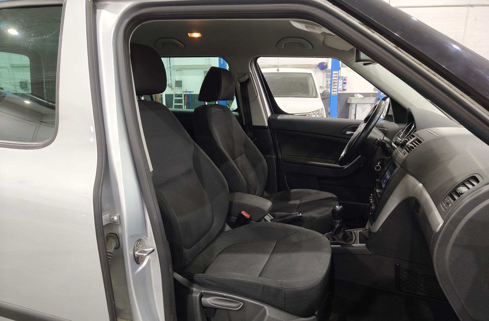 Škoda Yeti Outdoor 2.0 TDI AdBlue Ambition 4x2 - foto 16