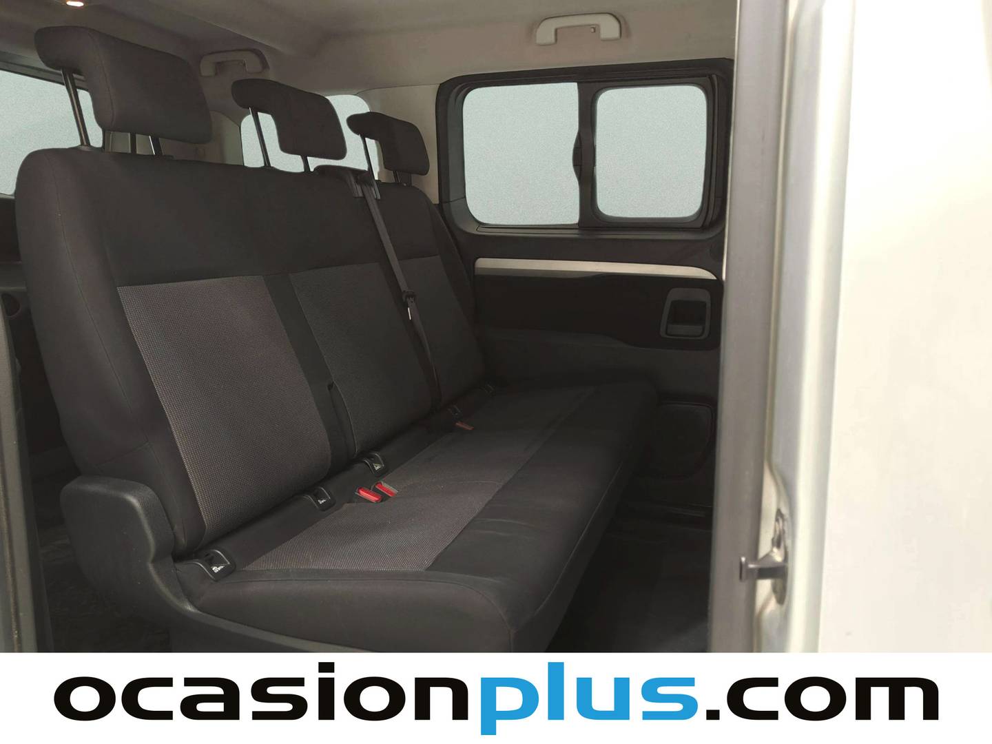 Foto asientos traseros Peugeot Traveller Peugeot Traveller 1.6 BlueHDi Business Compact (115 CV)