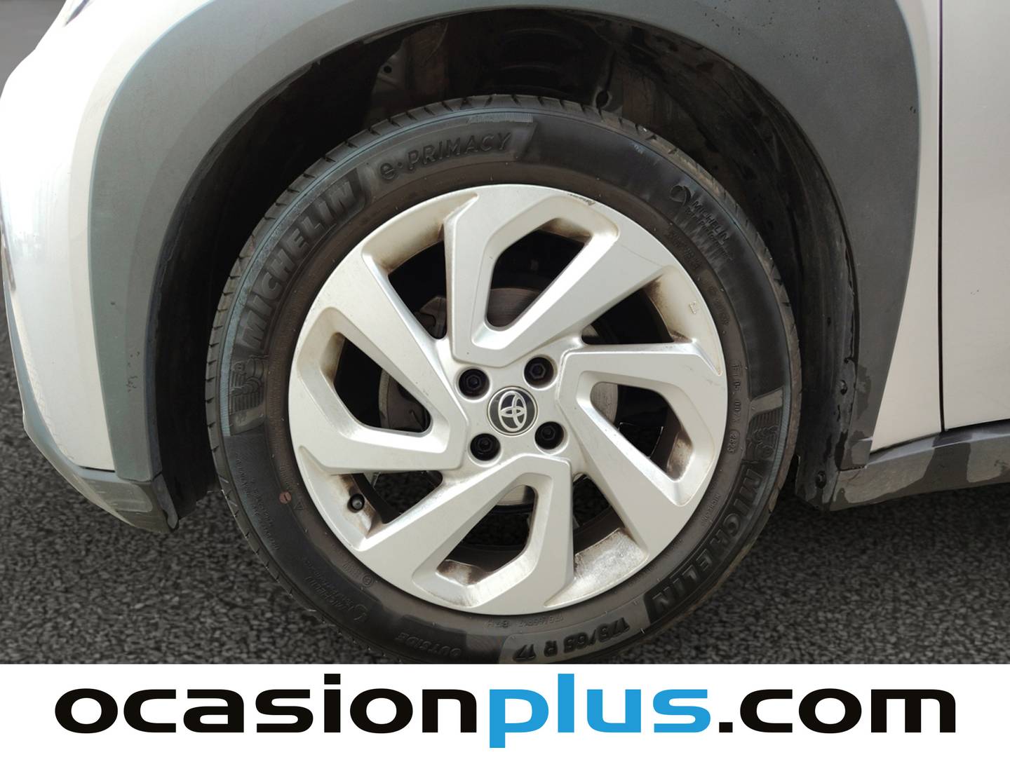 Foto Toyota Aygo X Cross Toyota Aygo X Cross 1.0 VVT-I Play  (72 CV)