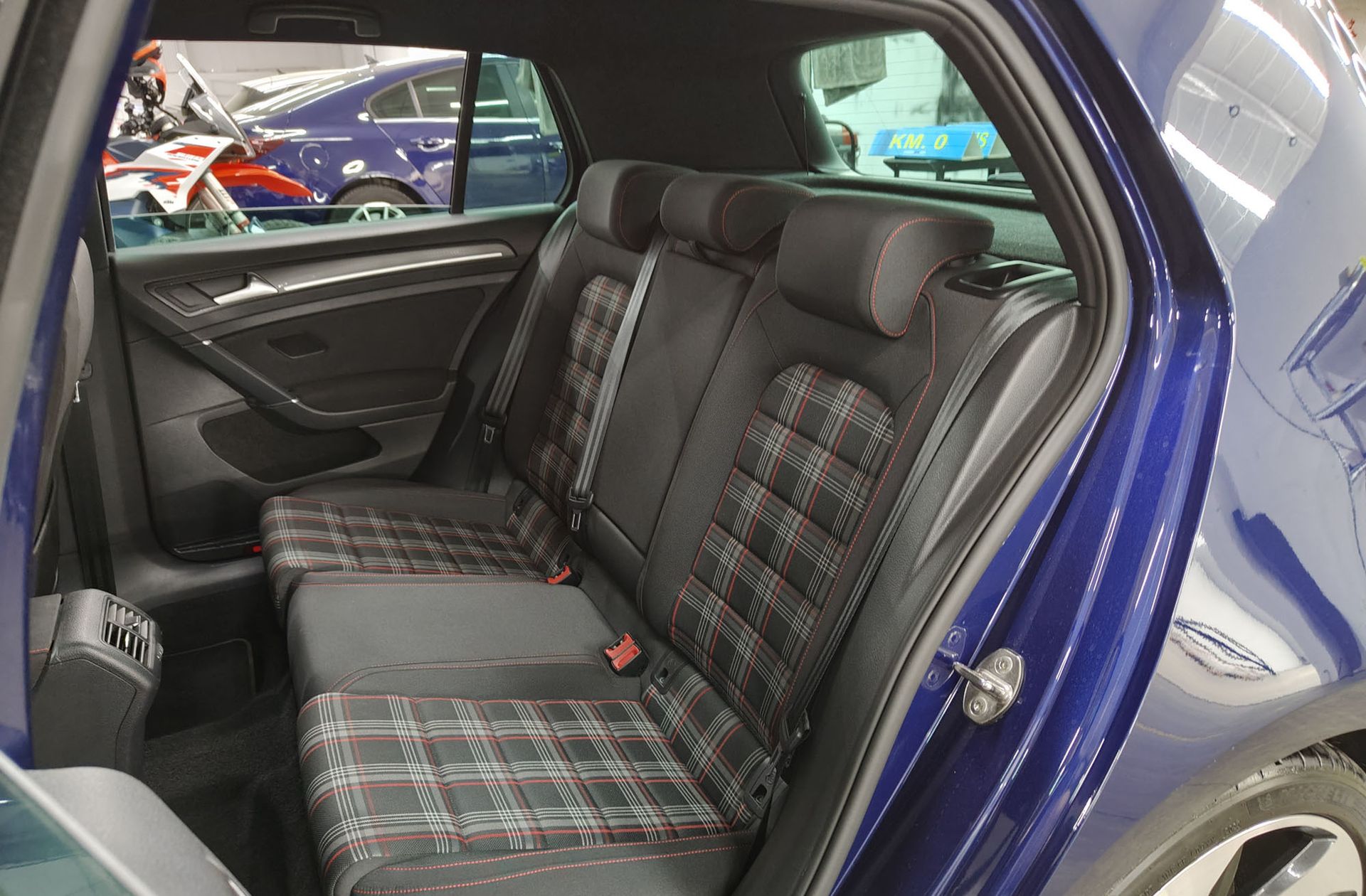 Volkswagen Golf GTI Performance 2.0 TSI DSG - foto 13