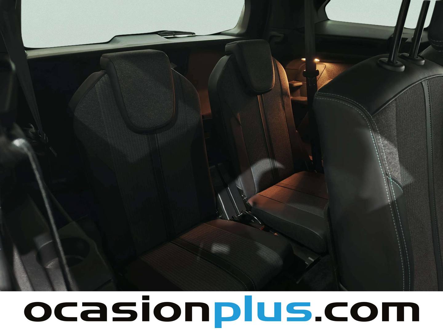 Foto Peugeot 5008 Peugeot 5008 PureTech 130 S&S Allure Pack EAT8 (130 CV) 7 Plazas