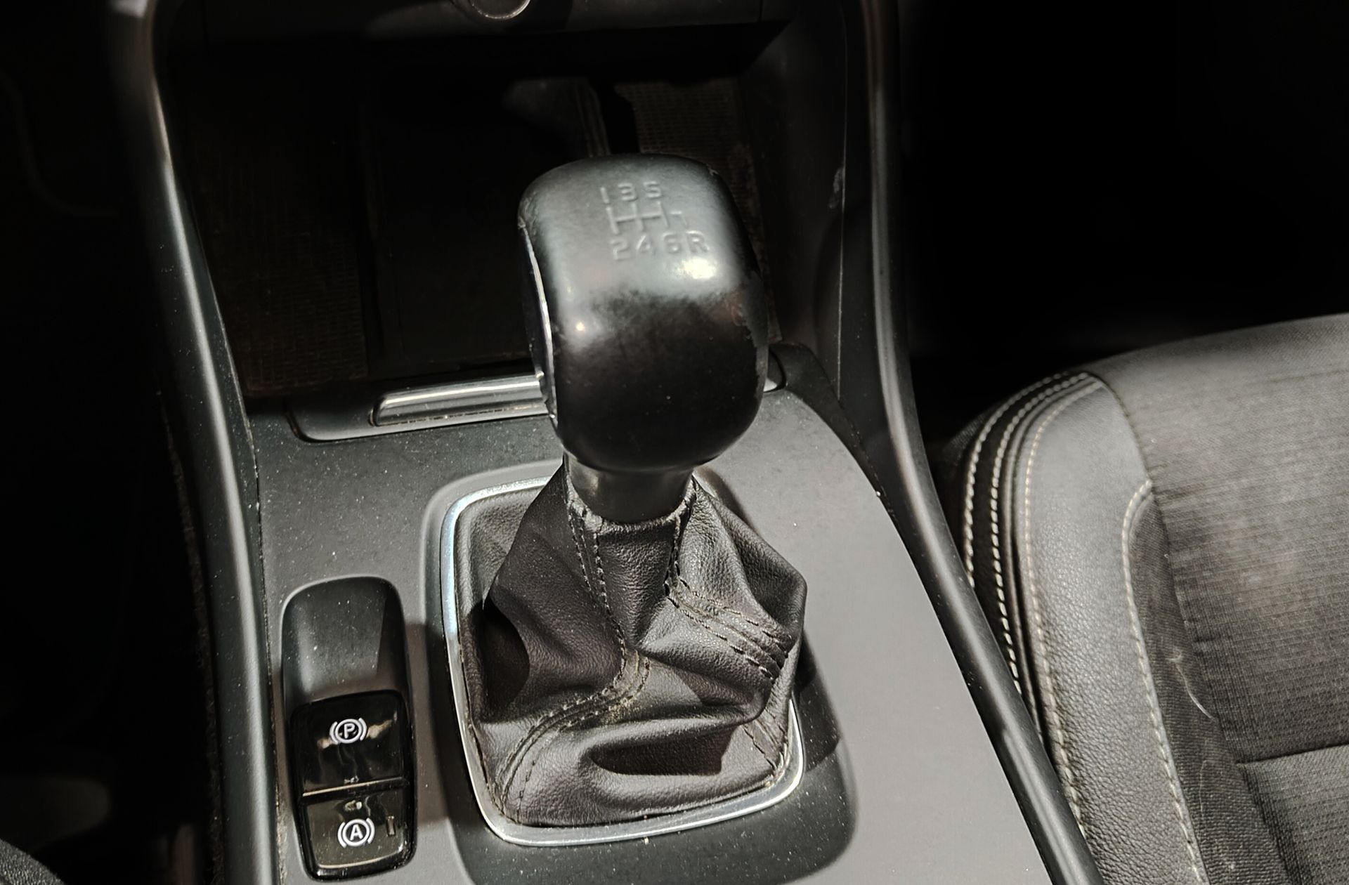 Volvo XC40 T3 Business Plus - foto 5