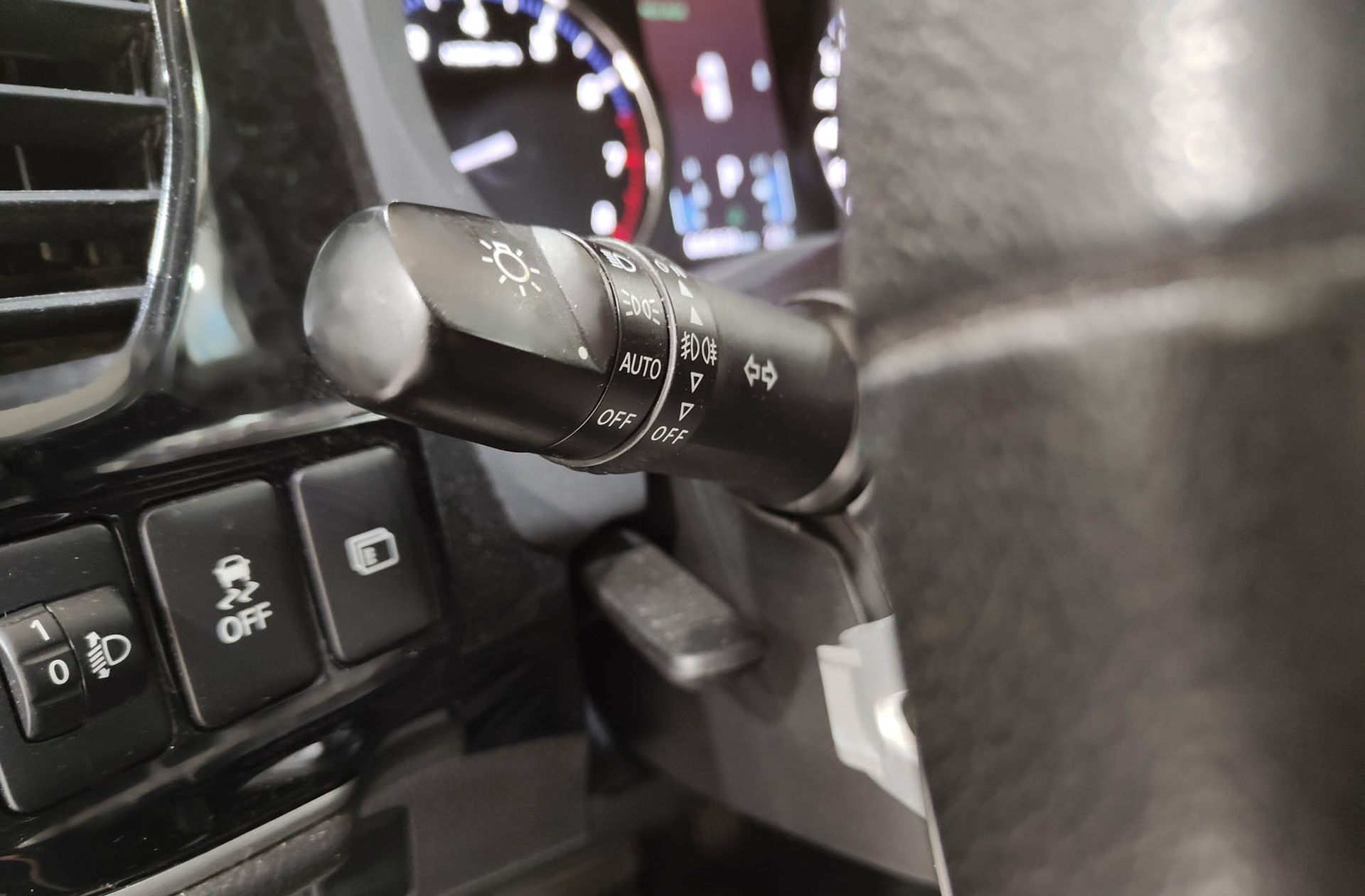 Mitsubishi Outlander 200 MPI Motion 2WD CVT 7 plazas - foto 24