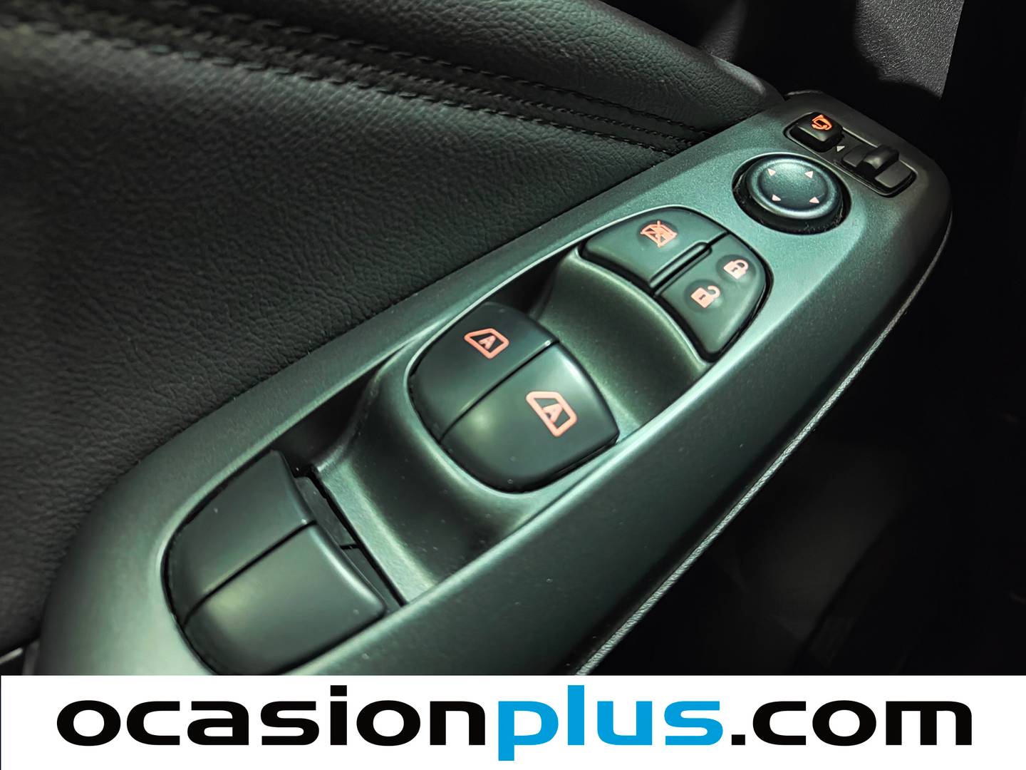 Foto Nissan JUKE Nissan Juke DIG-T N-Connecta 4x2 (114 CV)