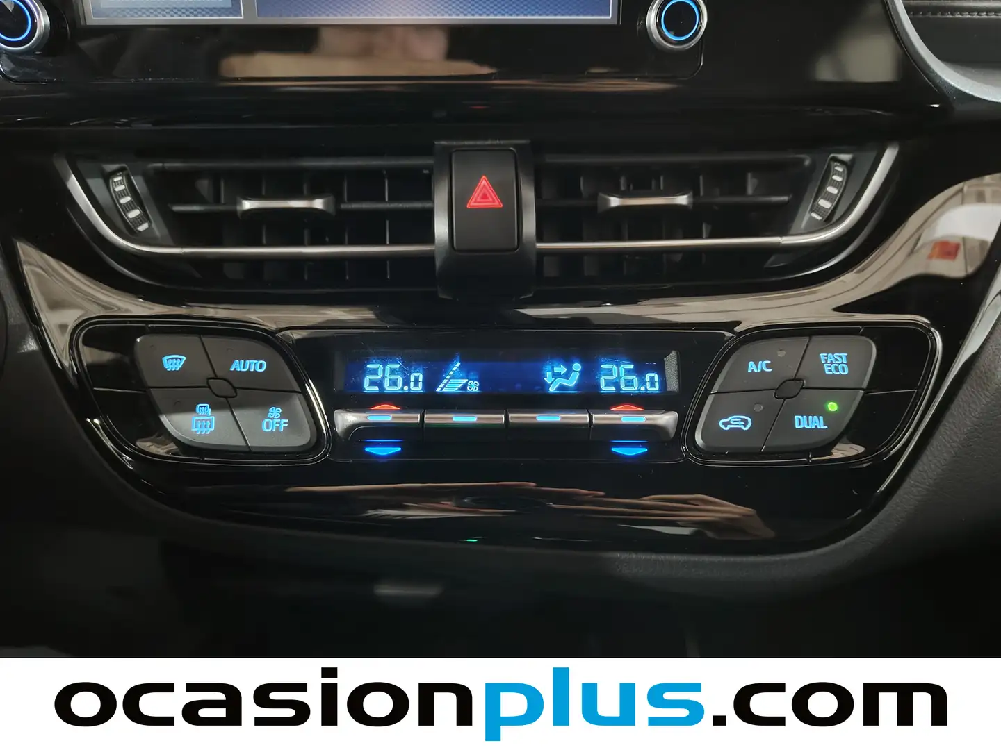 Foto Toyota C-HR Toyota C-HR 1.8 125H Advance (122 CV)