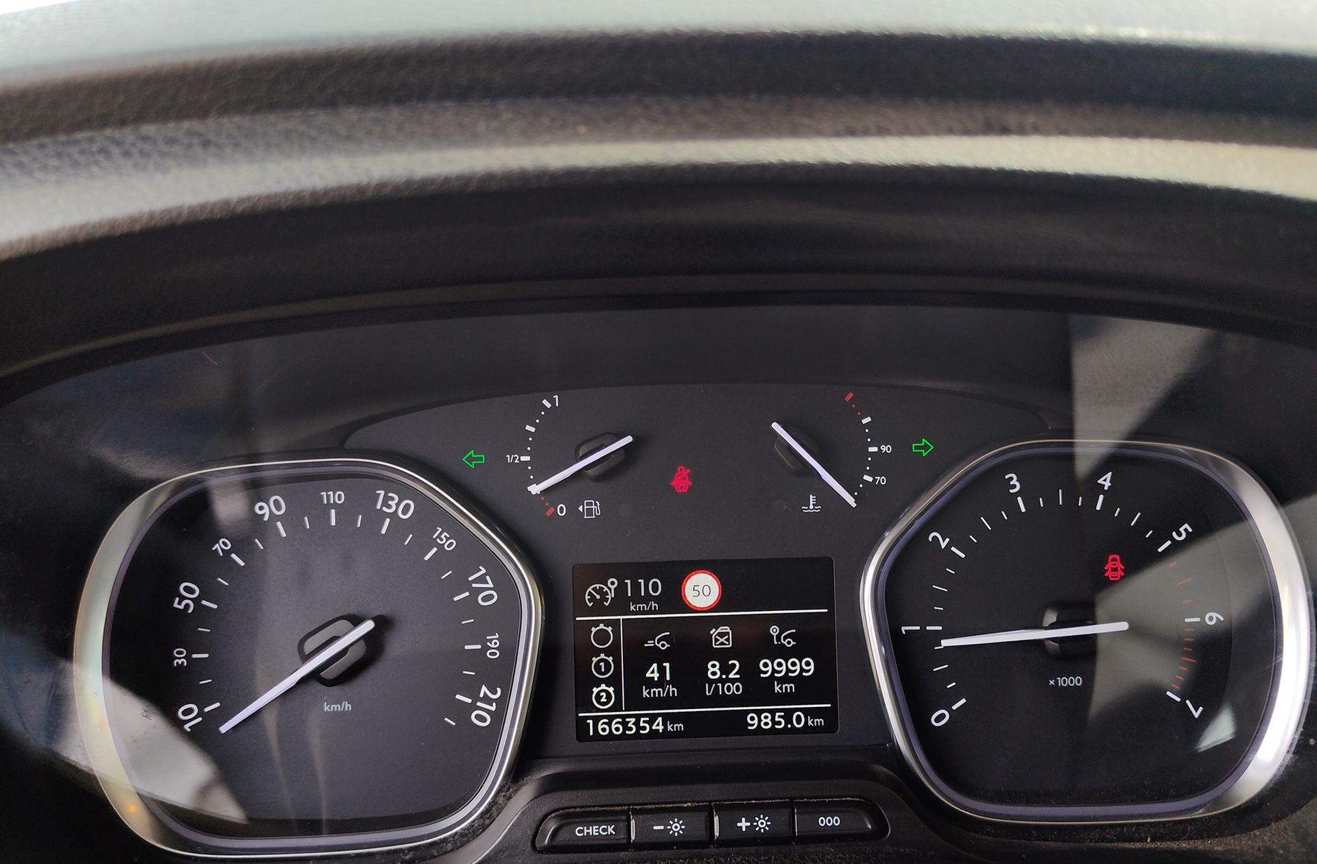 Citroën Jumpy Furgon BlueHDi 150 Talla M Club - foto 17