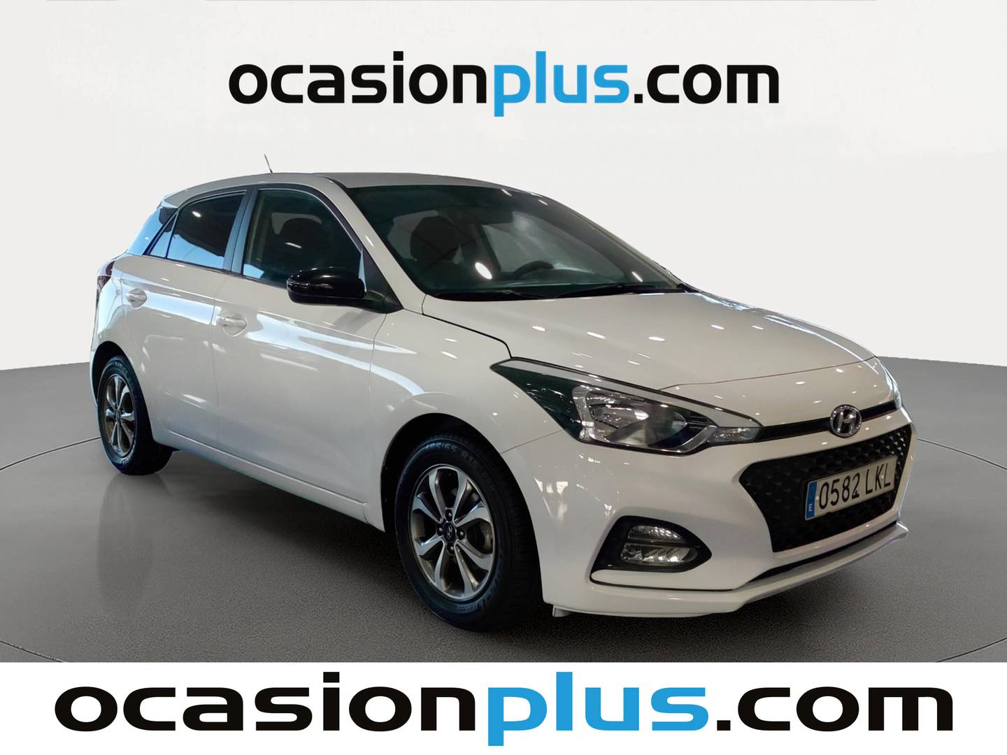 Foto delantera Hyundai i20 Hyundai i20 1.2 MPI Klass (84 CV) derecha