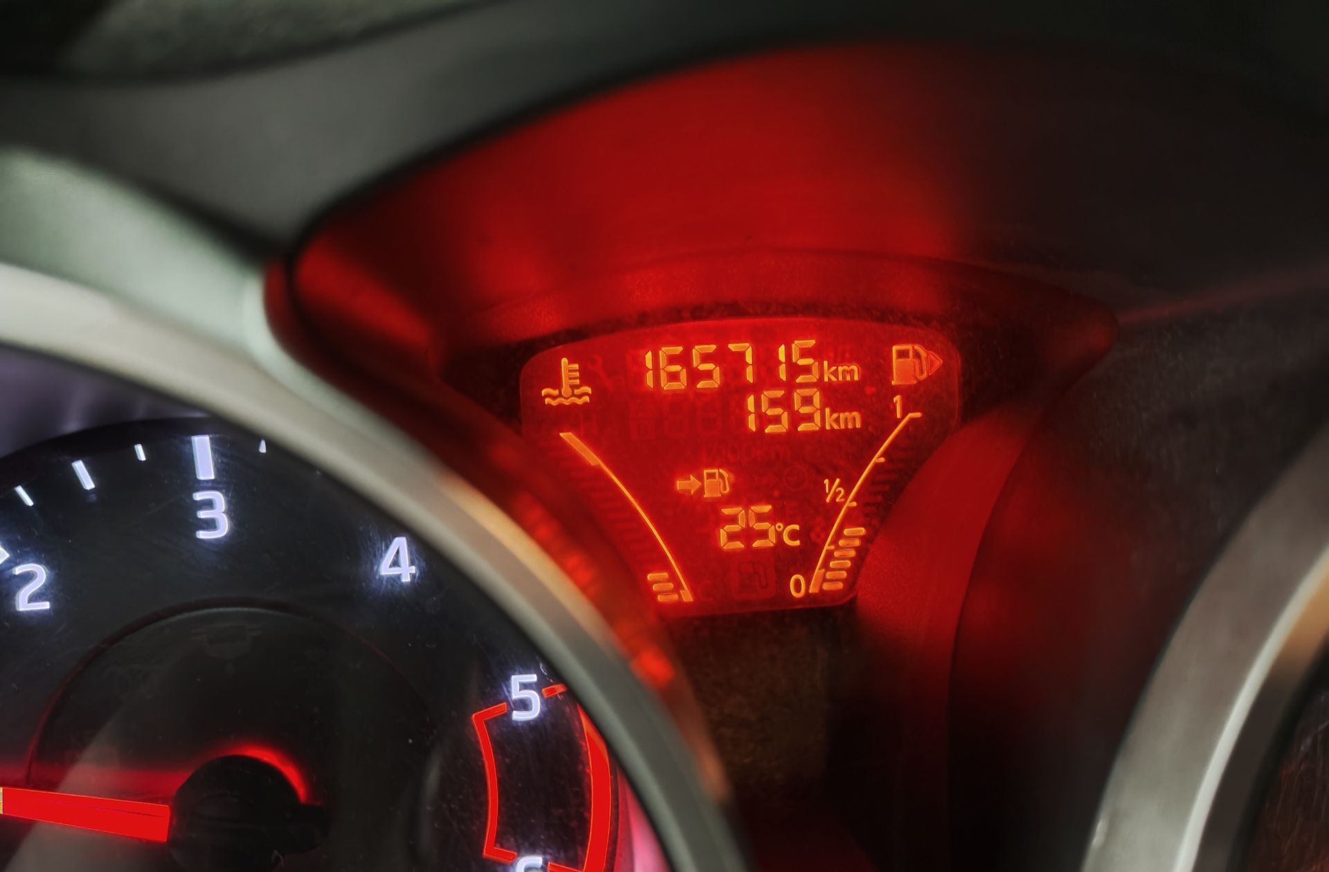 Nissan Juke 1.5 dCi N-Tec 4x2 - foto 9