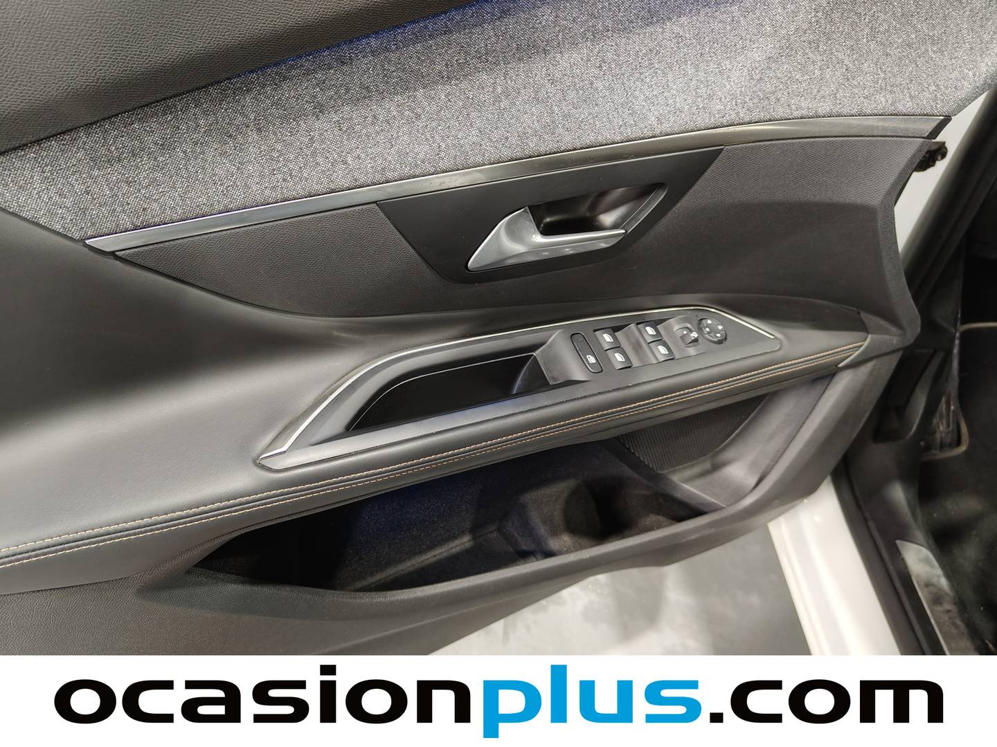 Foto Peugeot 5008 Peugeot 5008 1.6L THP GT-Line EAT6 121 kW (165 CV)