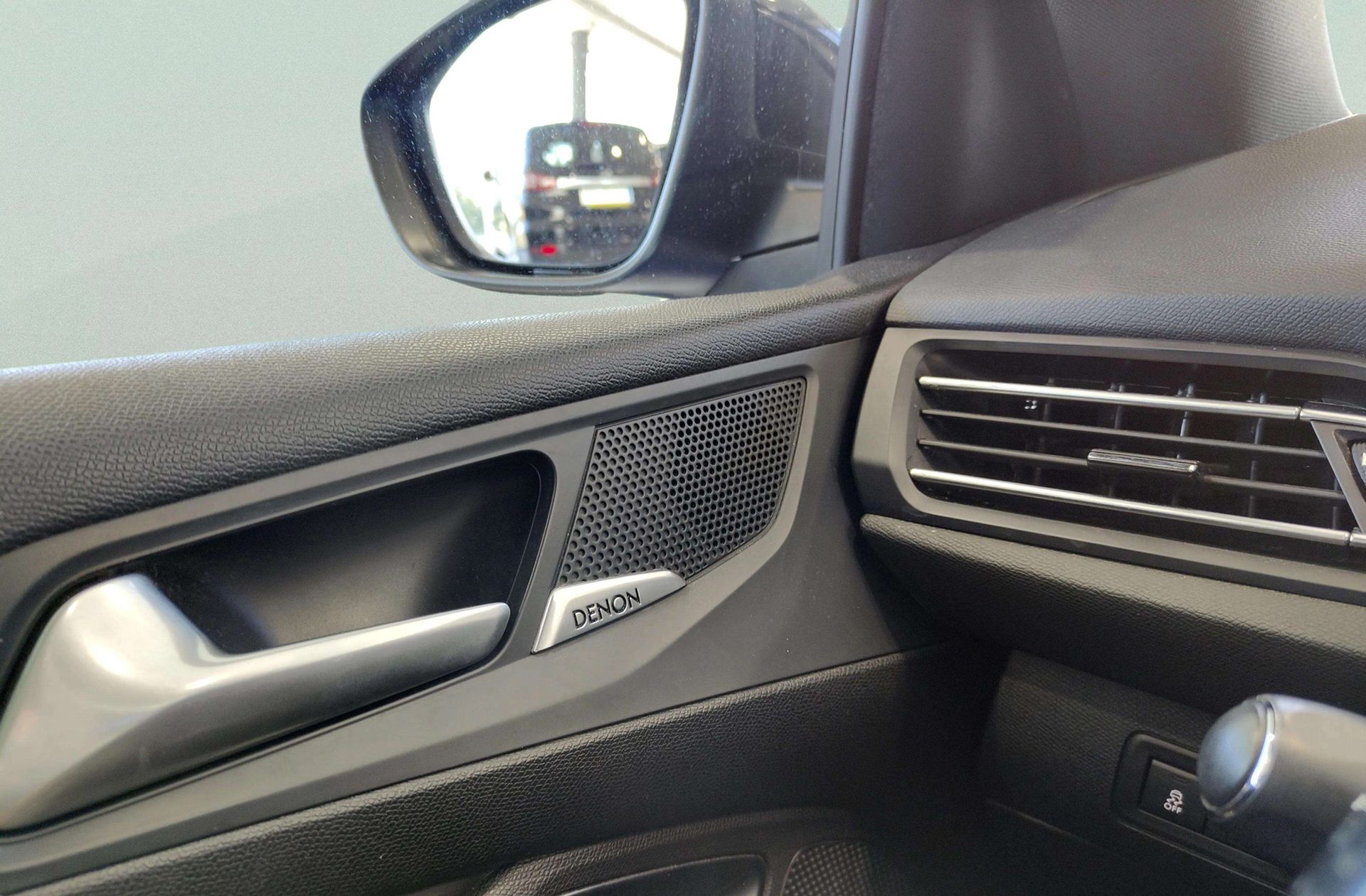 Peugeot 308 1.2 PureTech GT Line EAT6 - foto 13