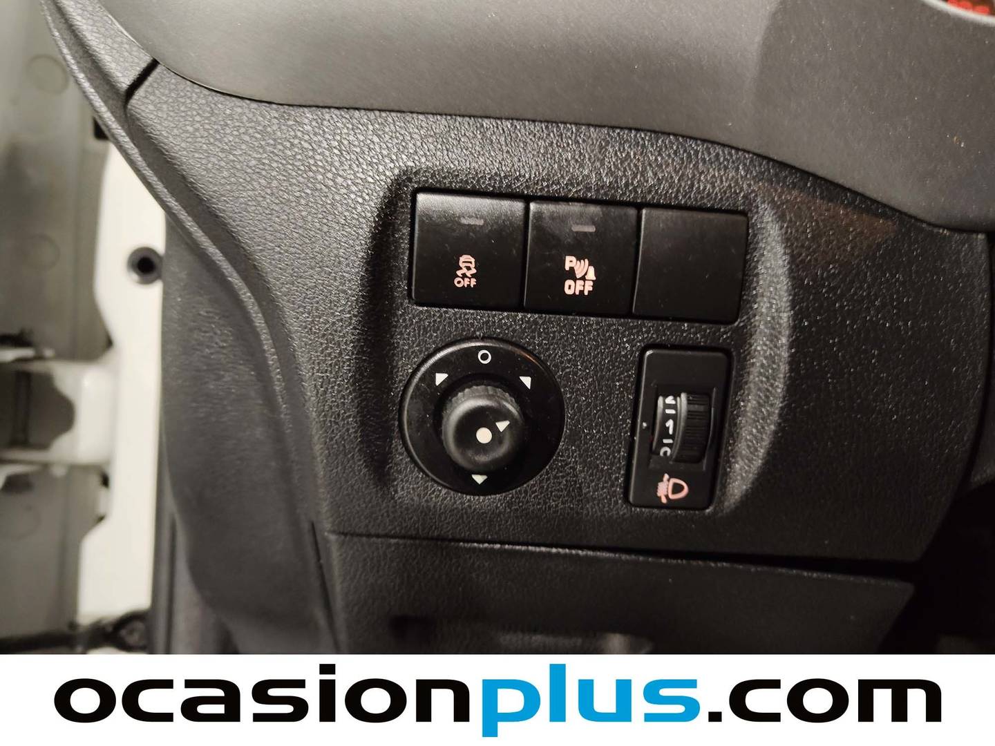 Equipamiento del Citroën Berlingo Citroen Berlingo Combi BlueHDi 100 Multispace 20 Aniversario (100 CV)